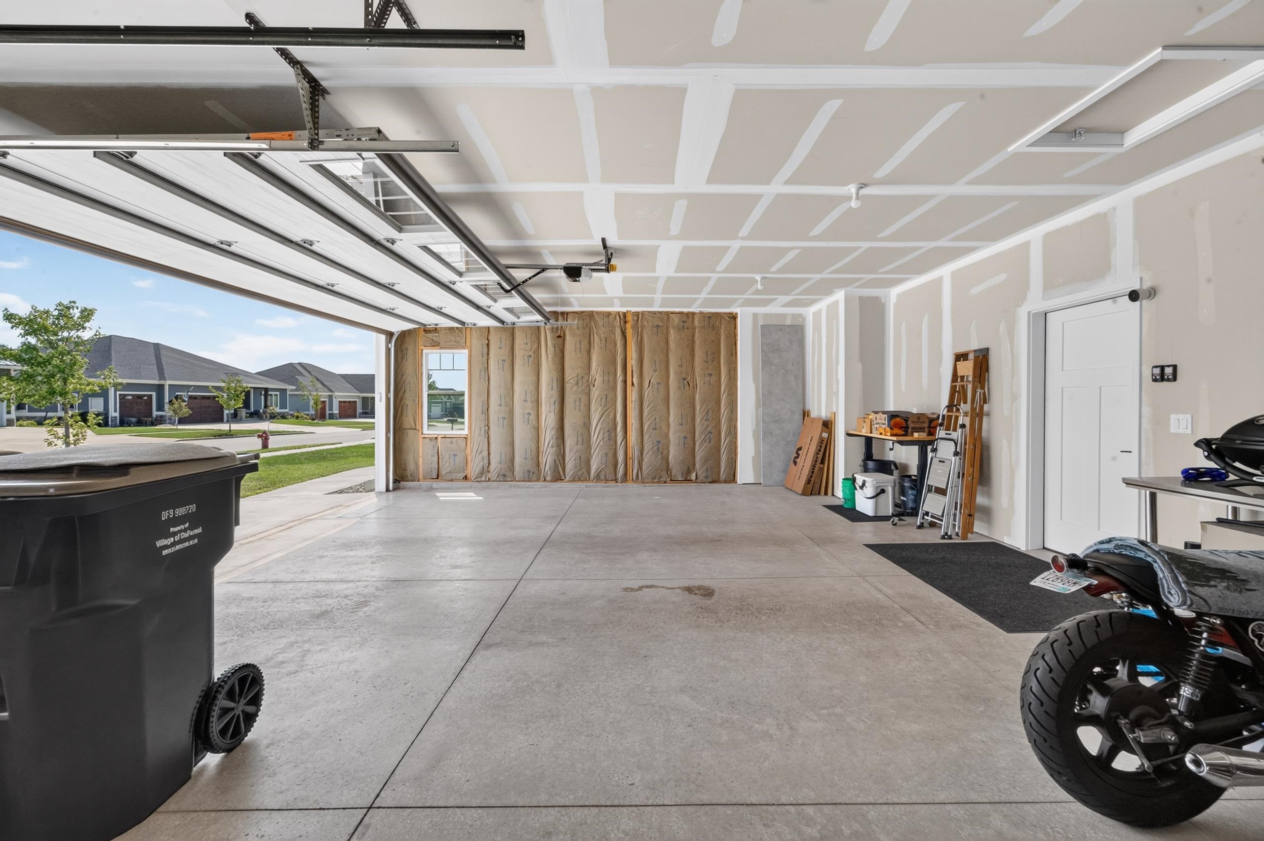 6257 Ronald Reagan Drive