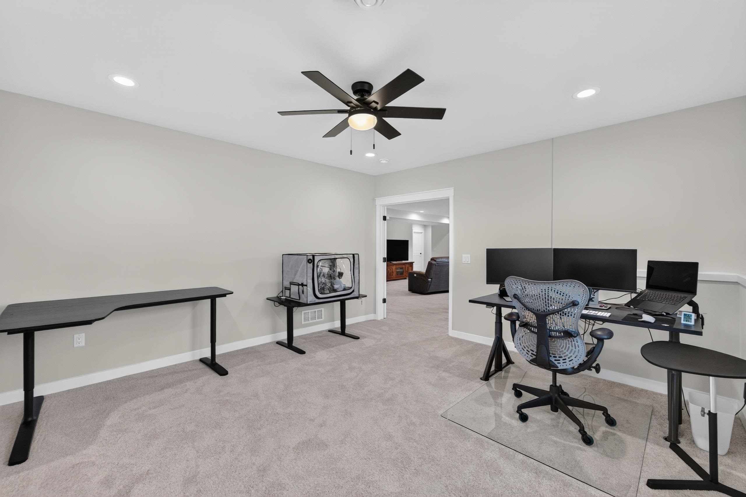 6257 Ronald Reagan Drive