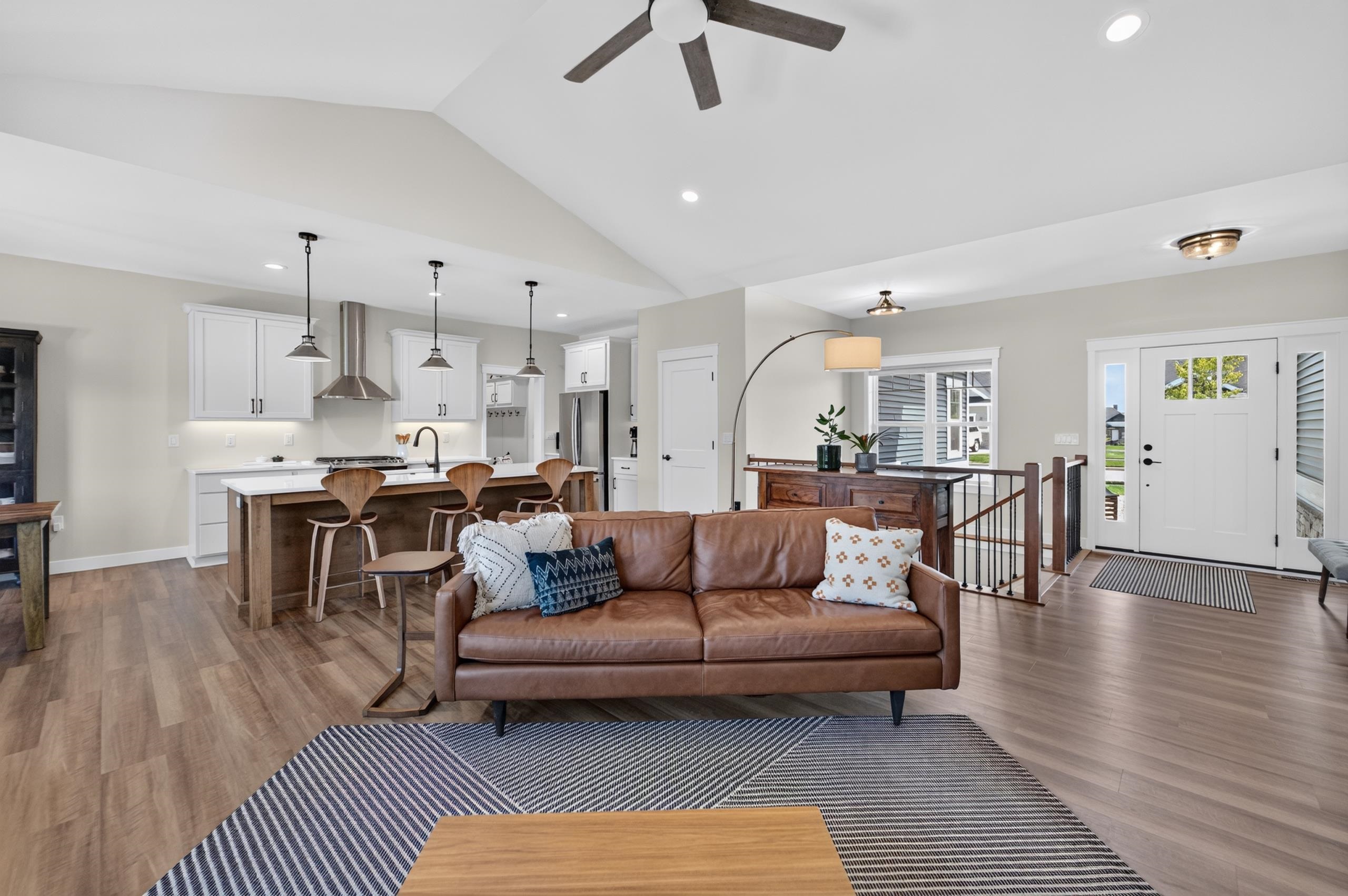 6257 Ronald Reagan Drive
