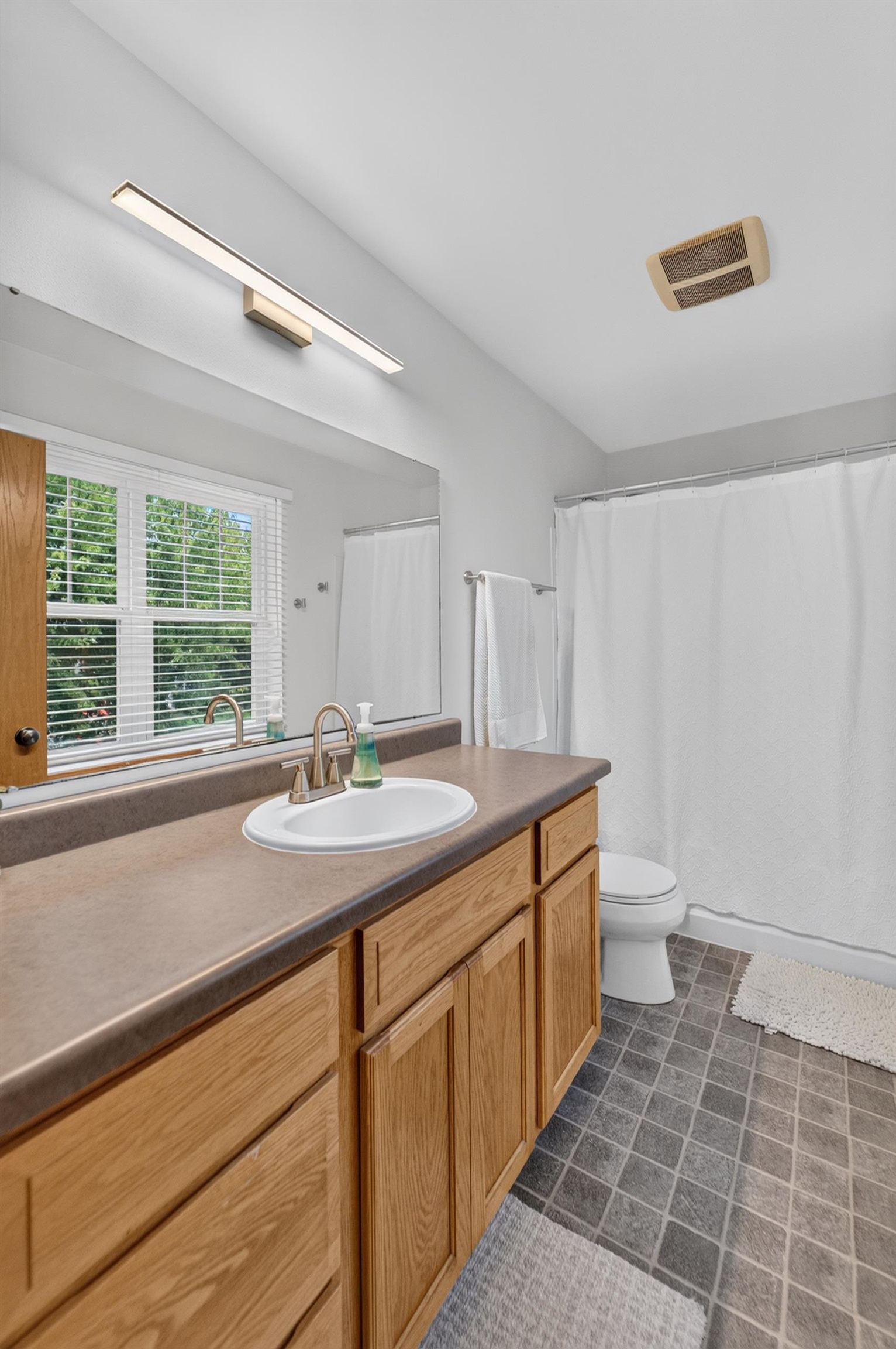 3713 Frosted Leaf Drive