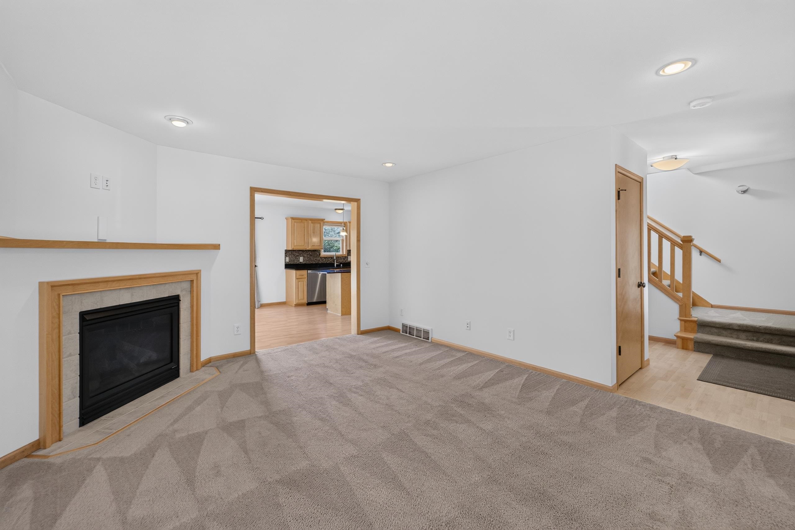 7722 Crawling Stone Road