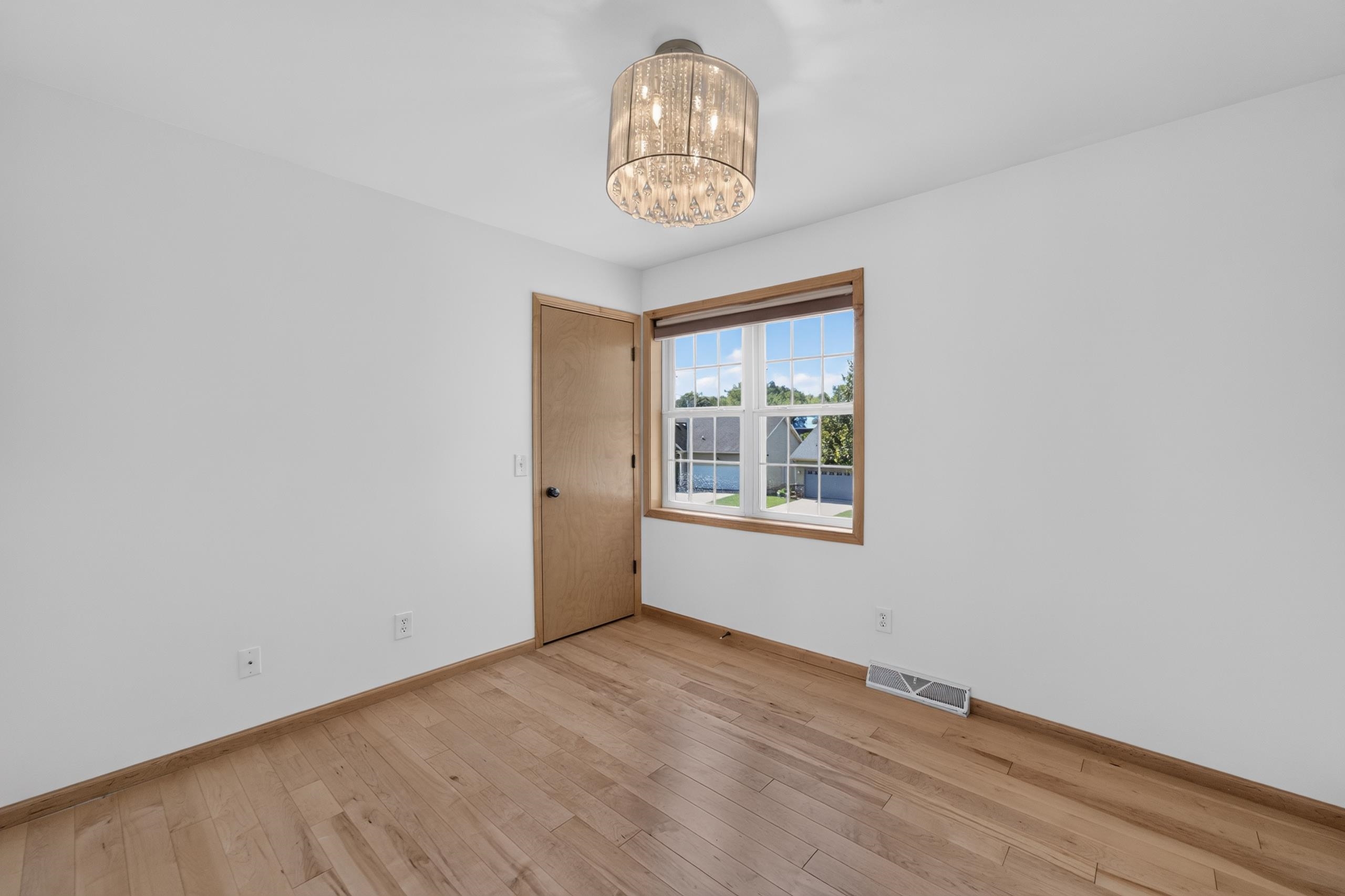 7722 Crawling Stone Road