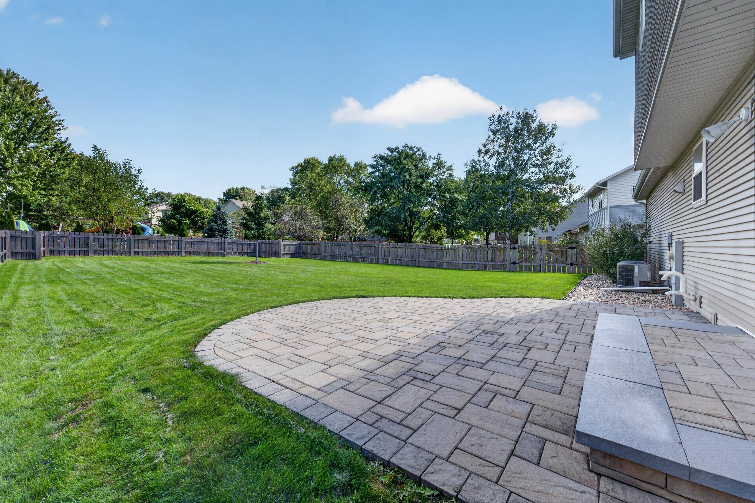 7722 Crawling Stone Road