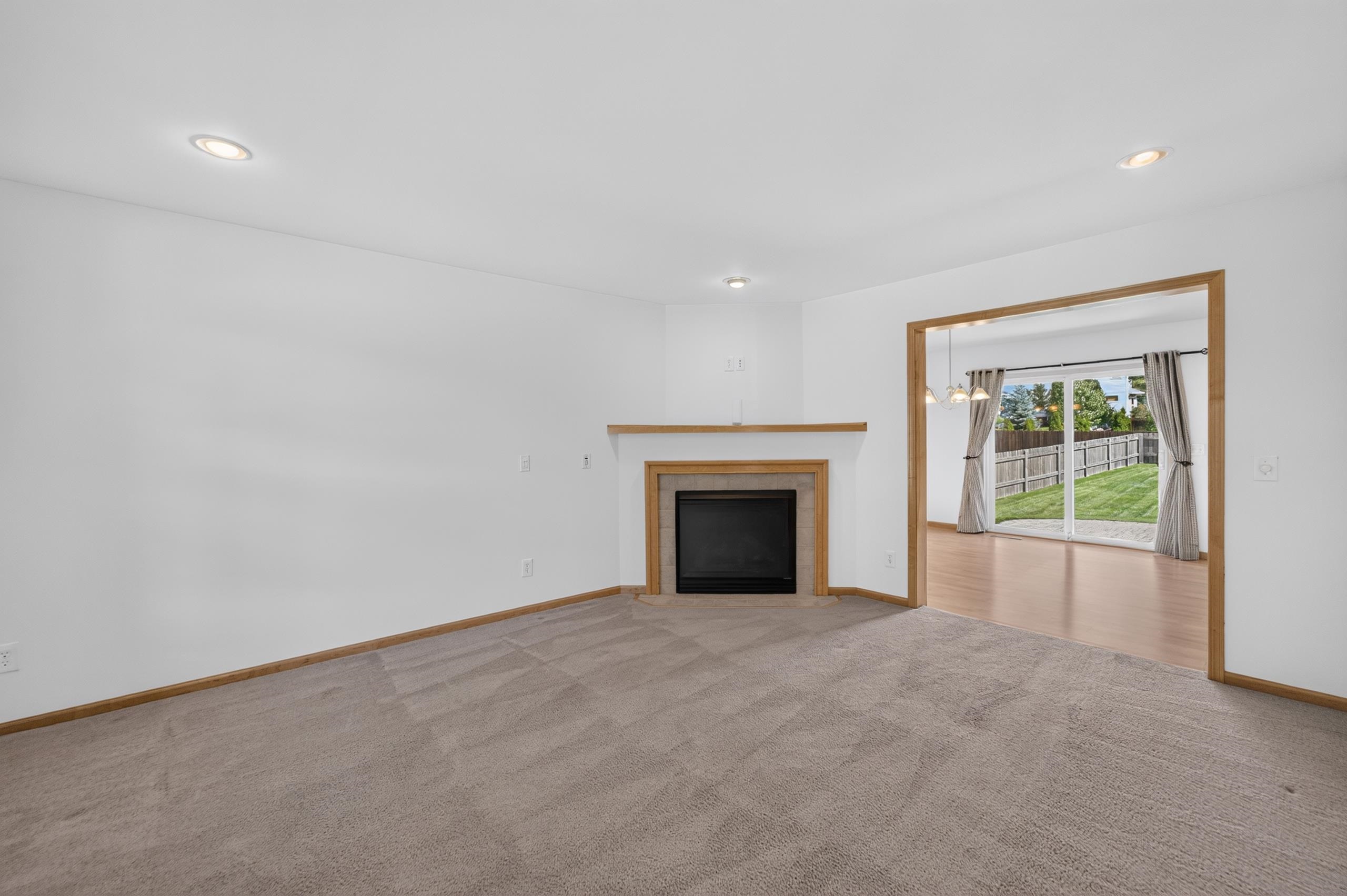 7722 Crawling Stone Road