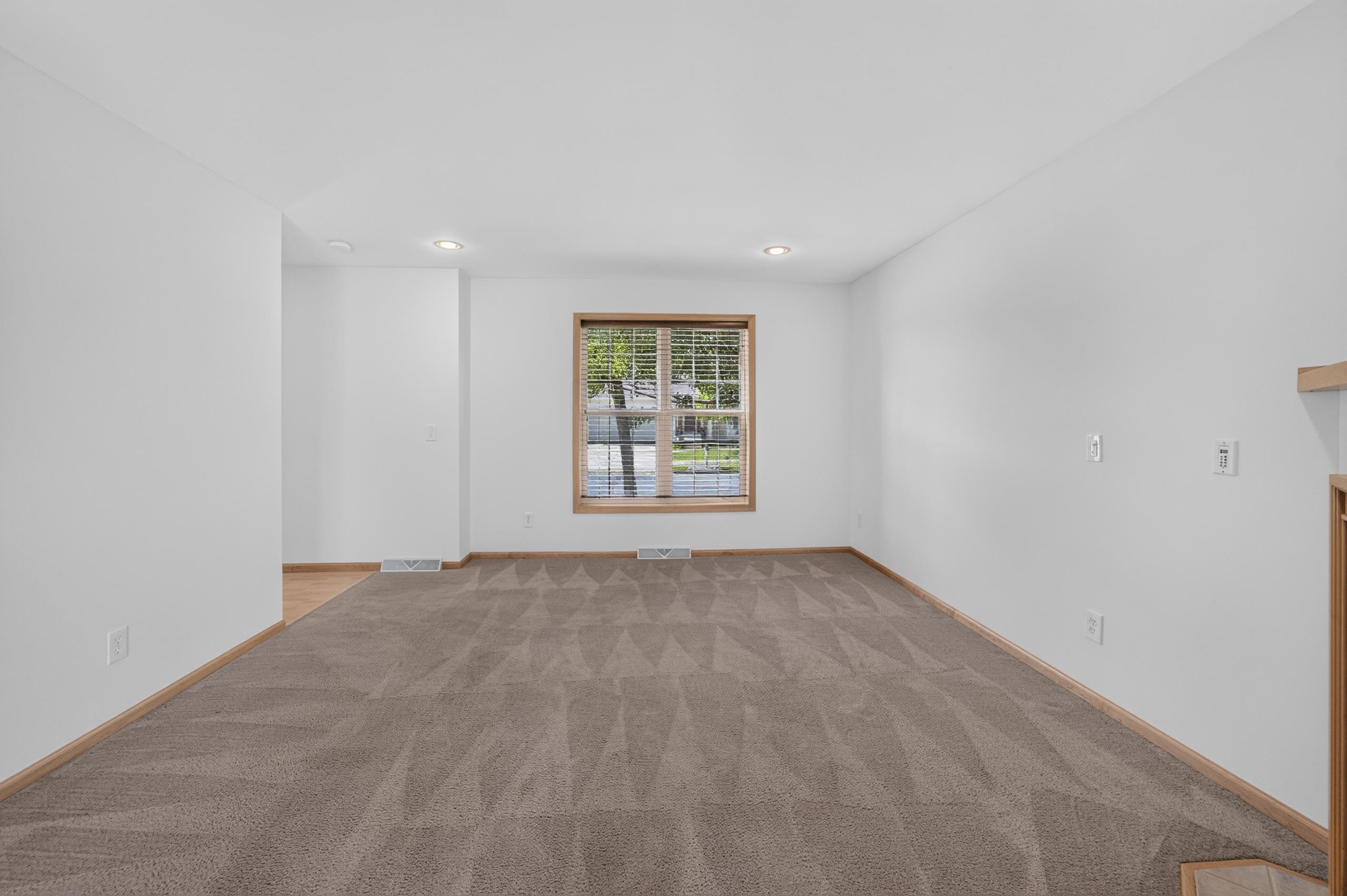 7722 Crawling Stone Road