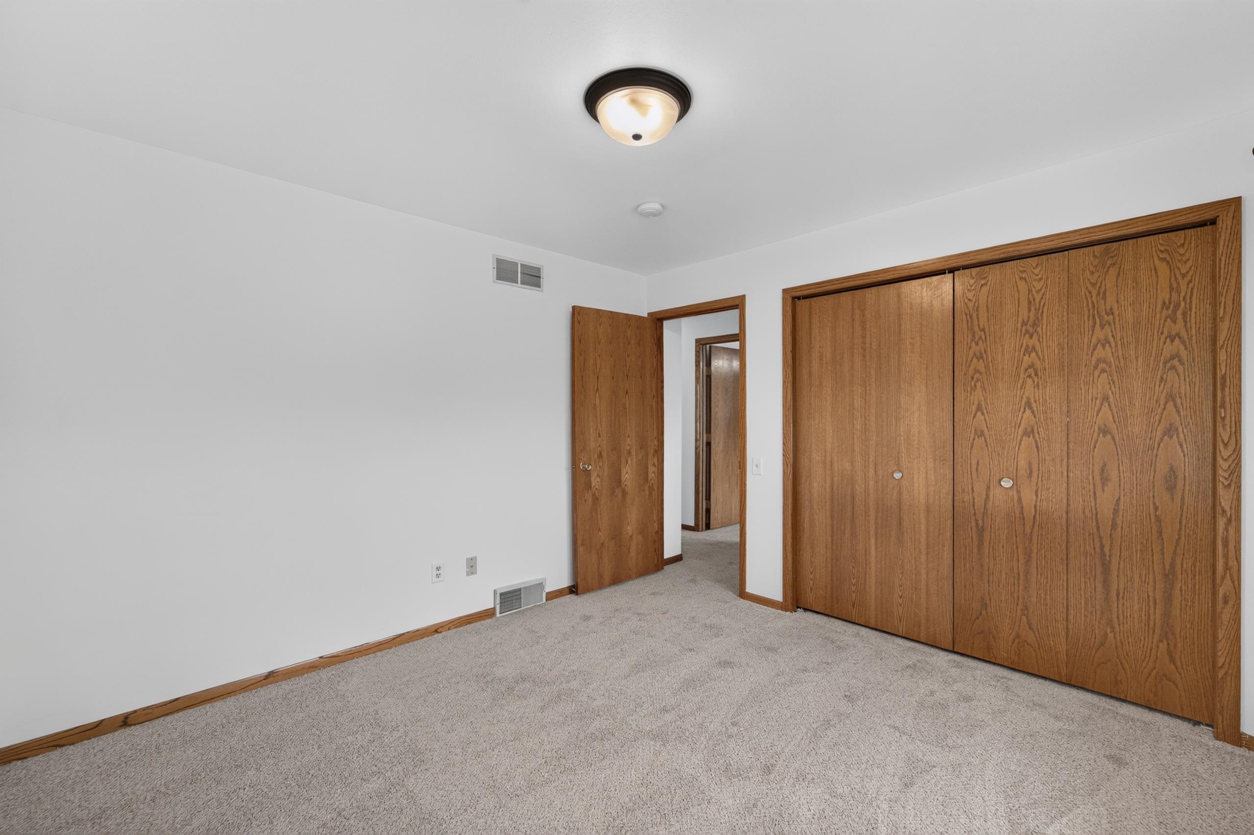 323 Santa Fe Trail