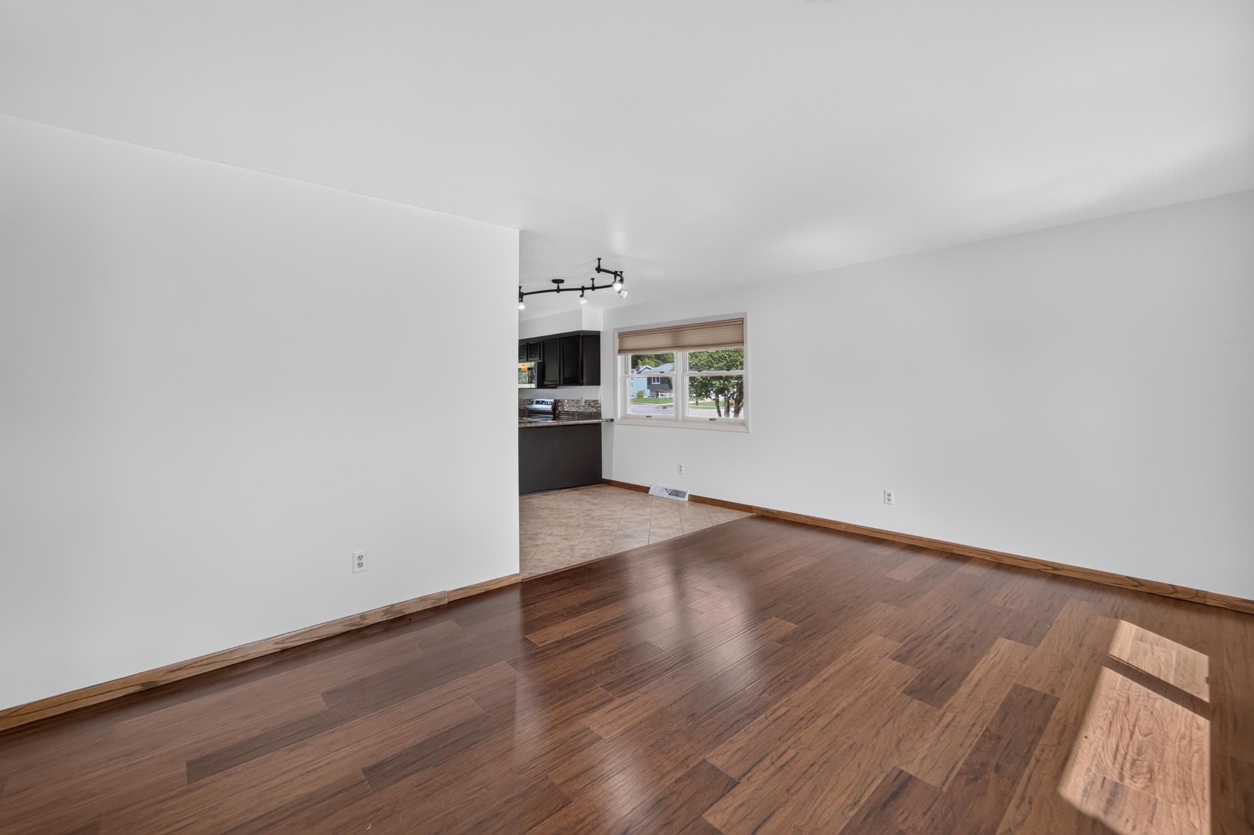 323 Santa Fe Trail