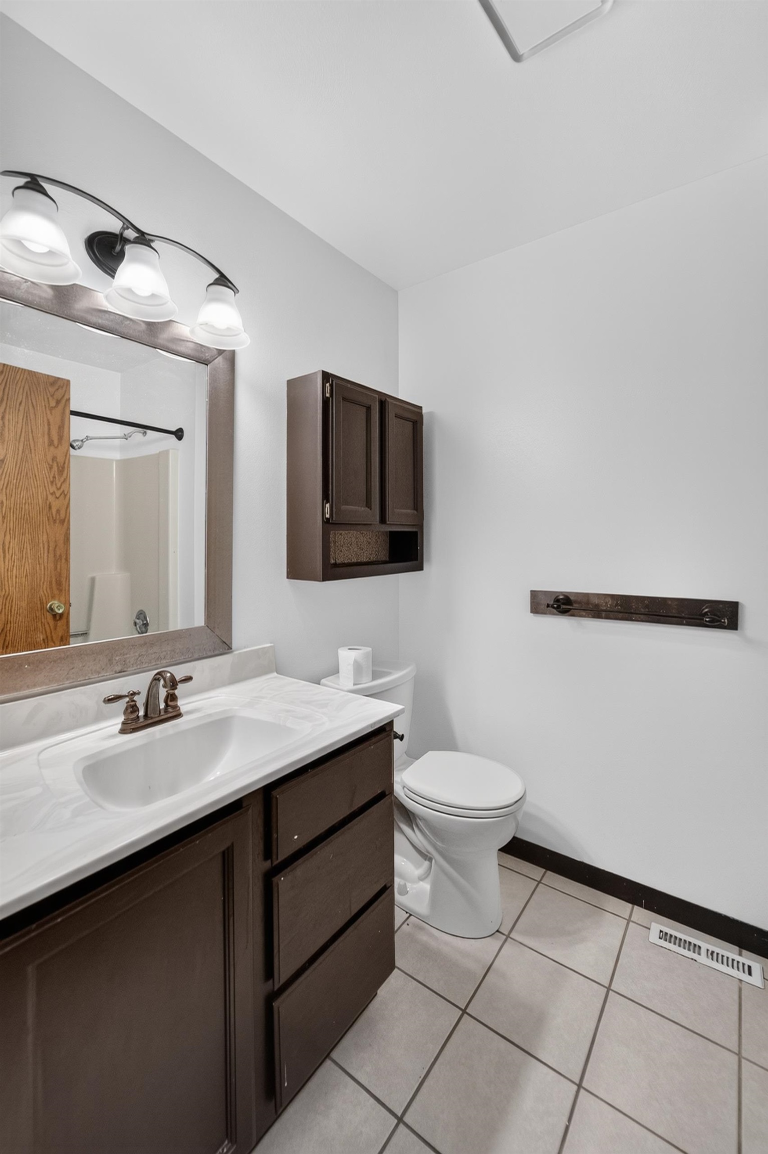323 Santa Fe Trail