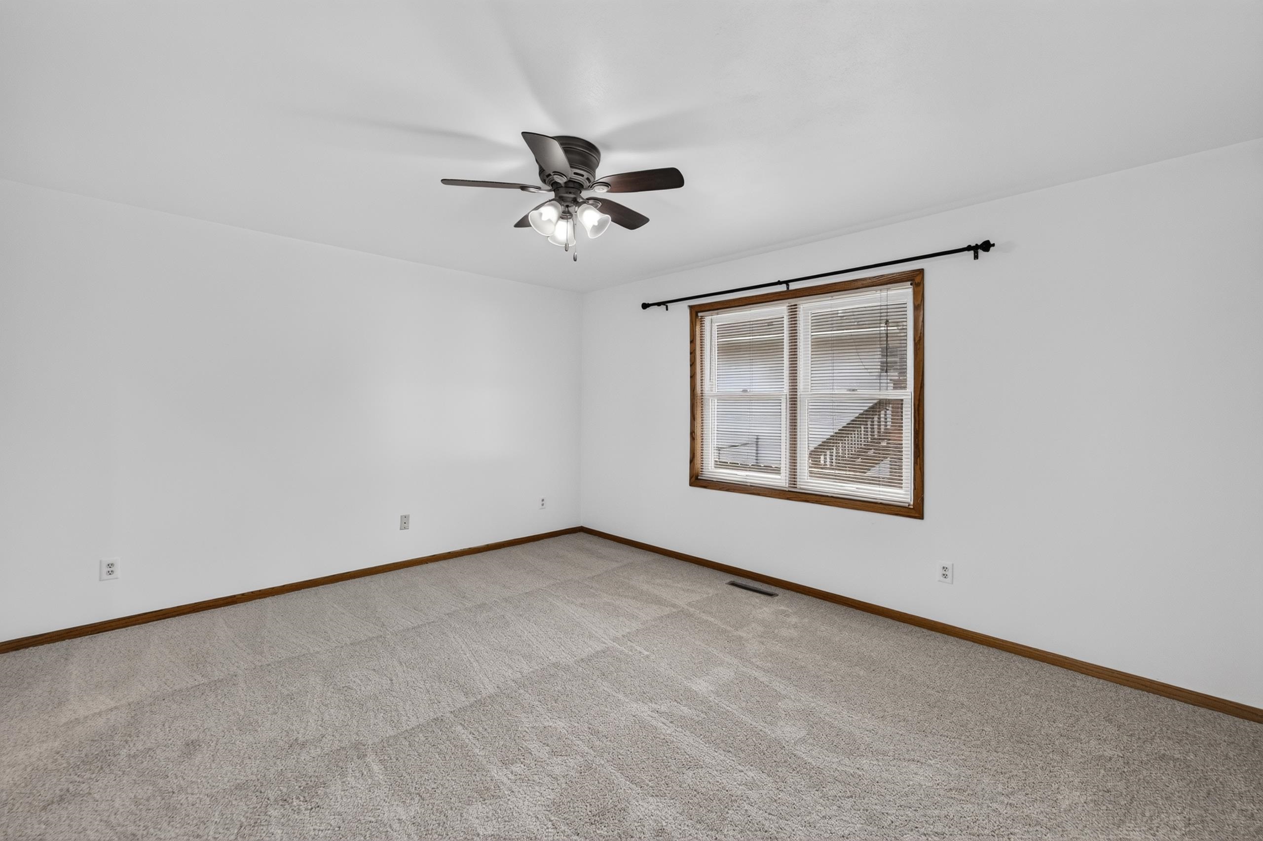 323 Santa Fe Trail
