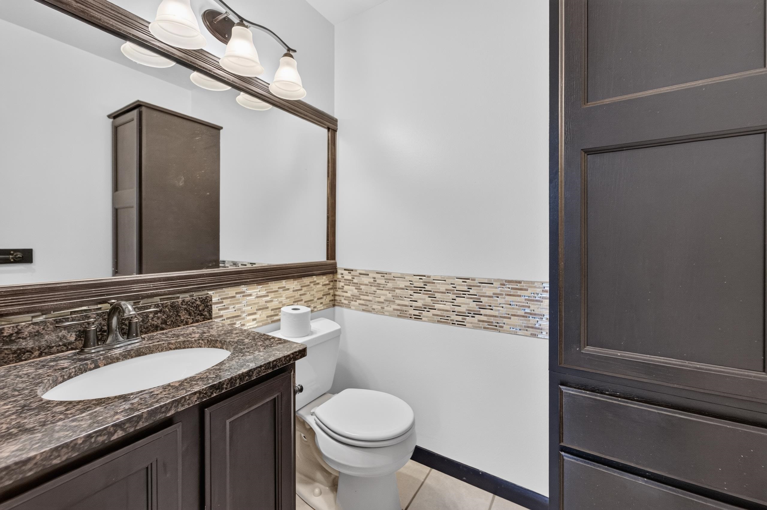 323 Santa Fe Trail
