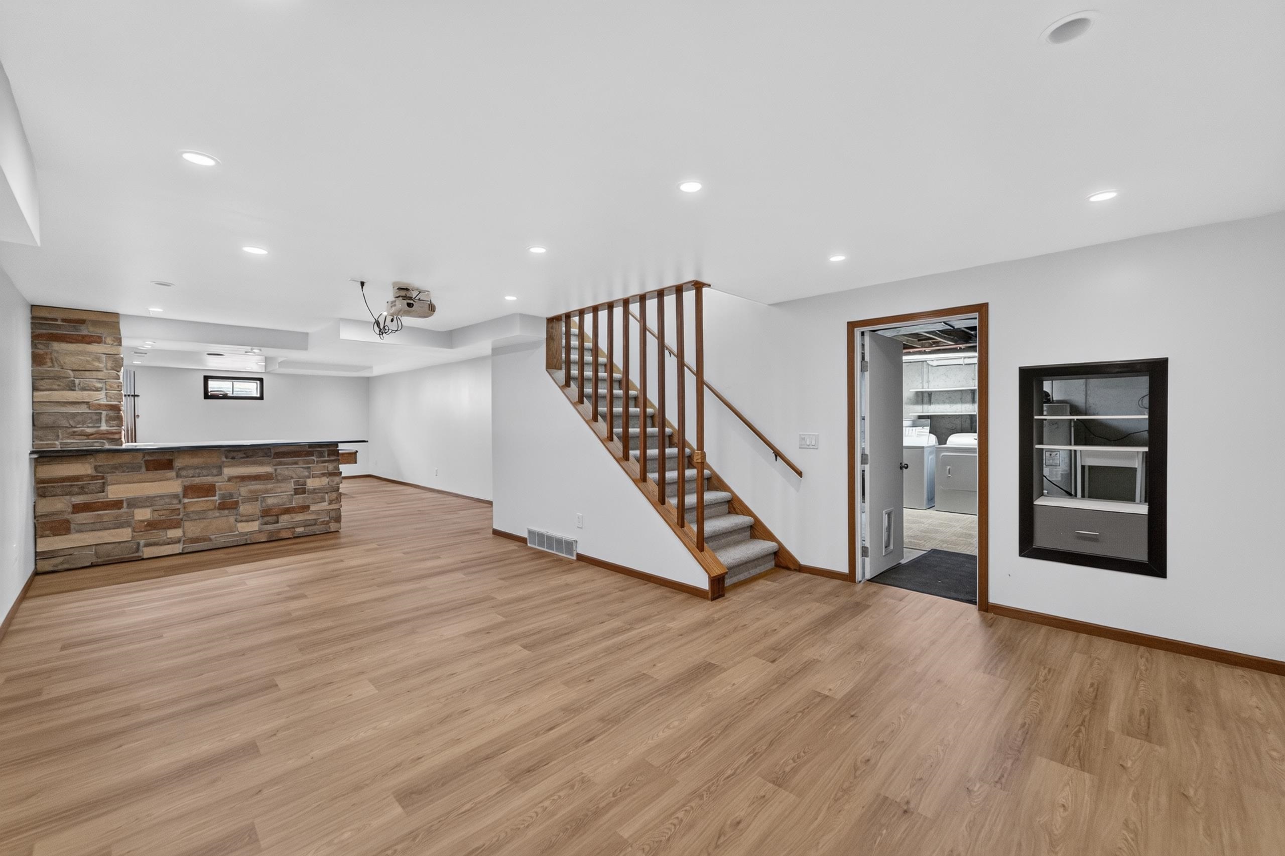 323 Santa Fe Trail