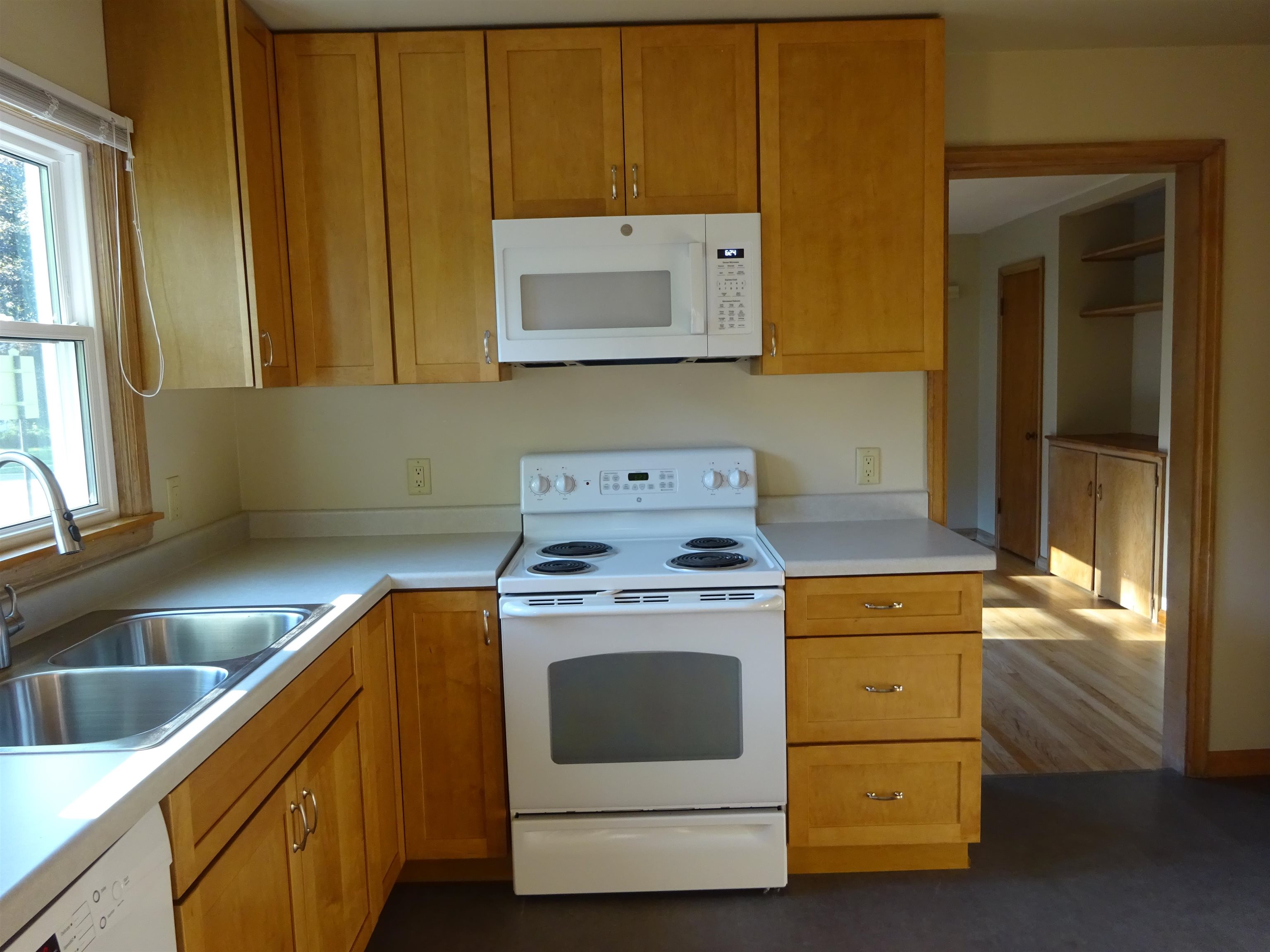 7205-7207 University Avenue