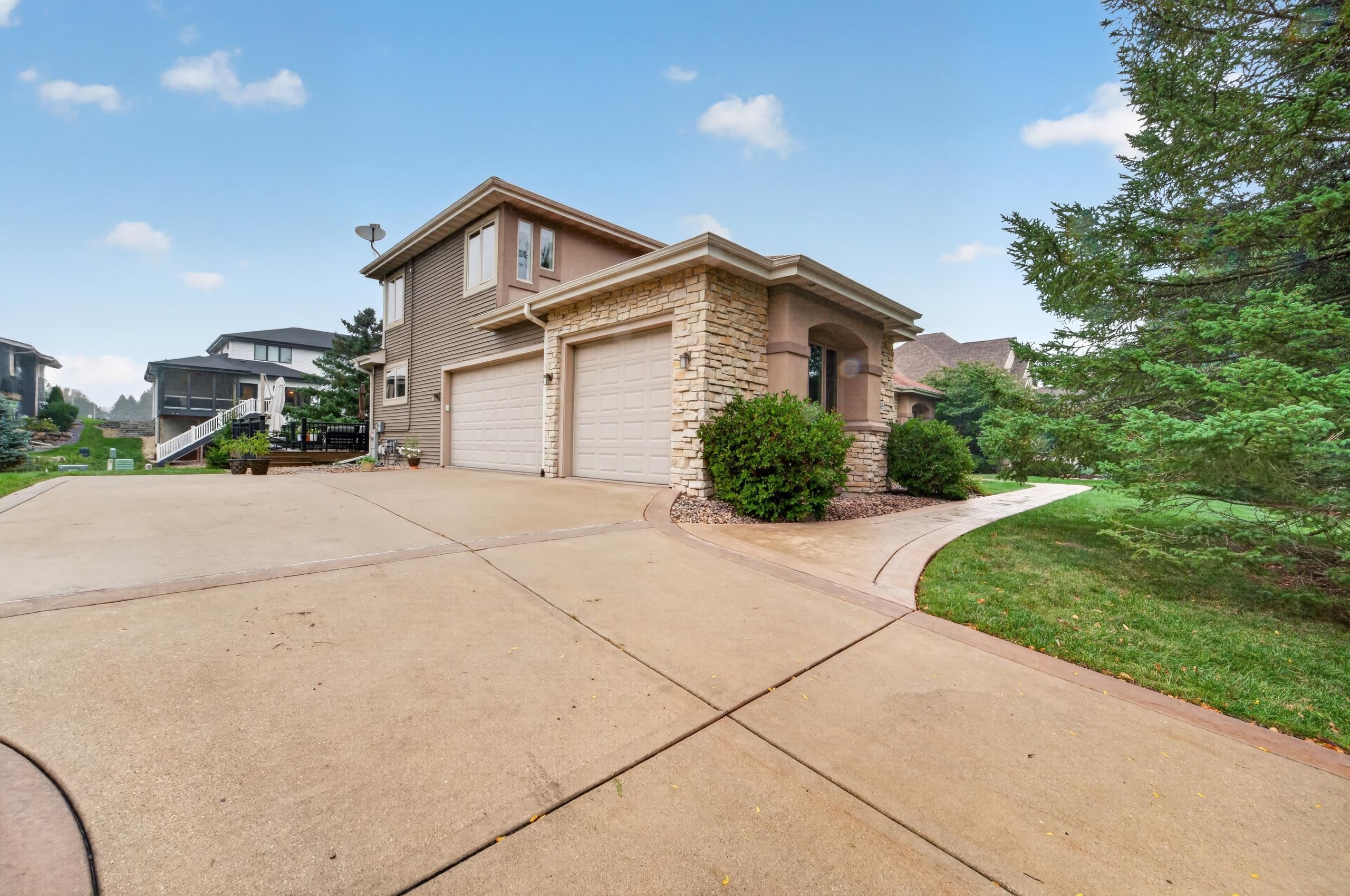 9526 Blue Heron Drive