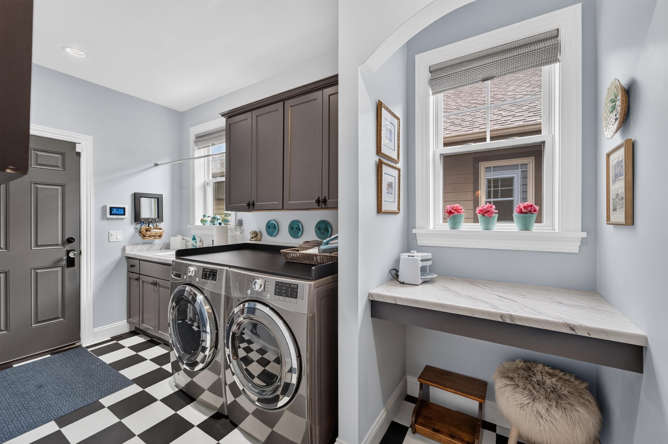7237 Lily Lane Unit: 3