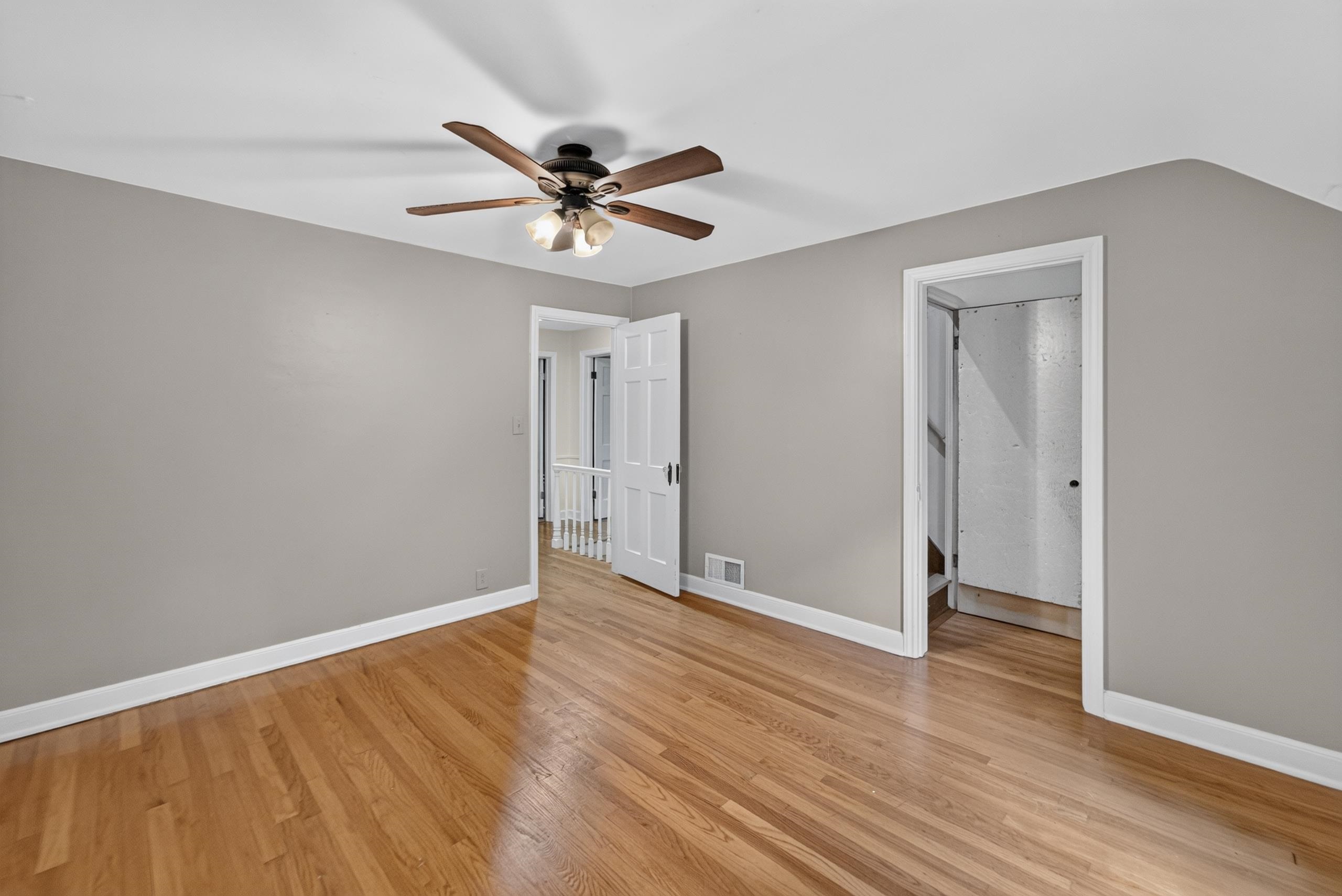 4145 Hiawatha Drive