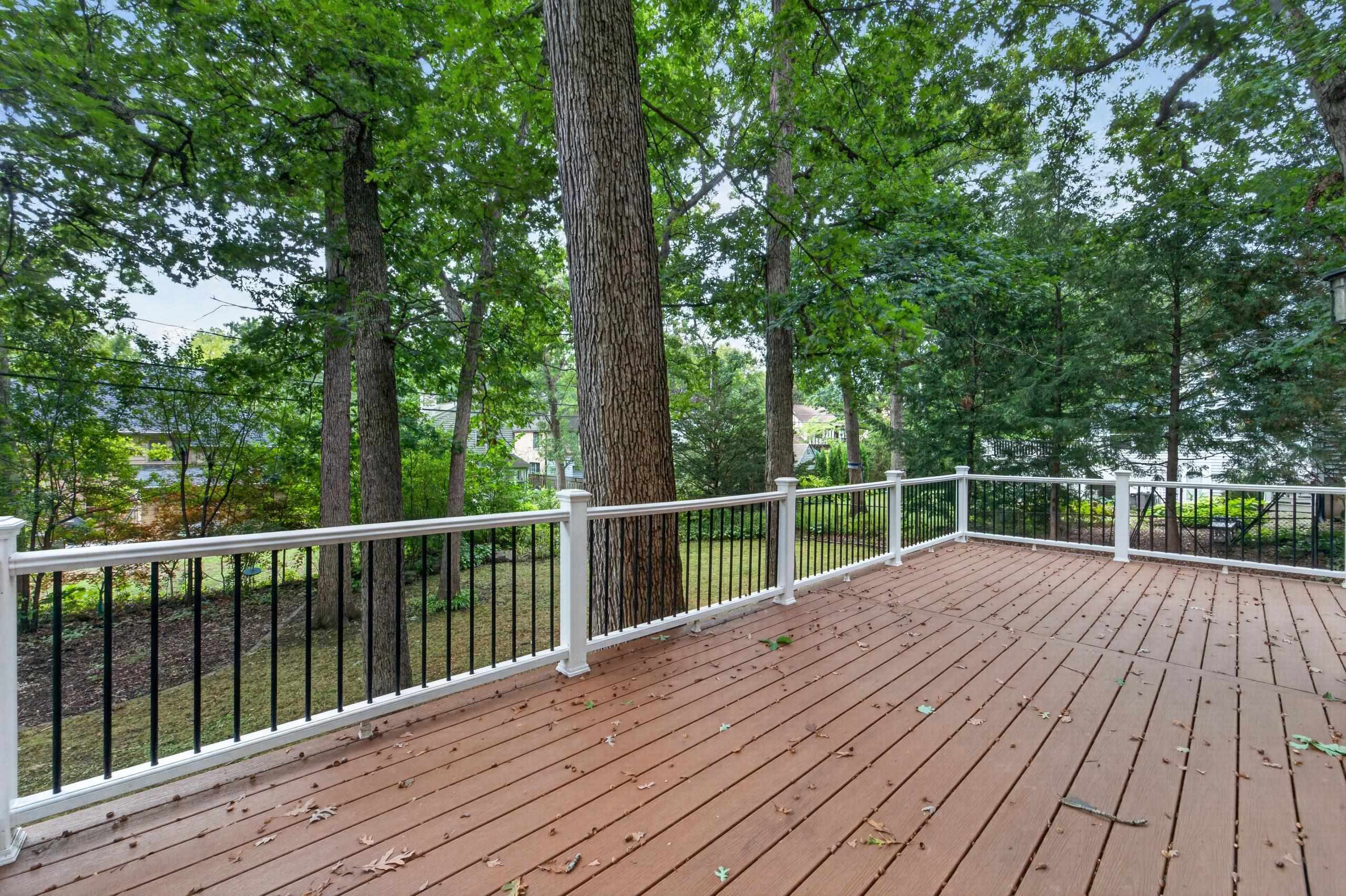 4145 Hiawatha Drive