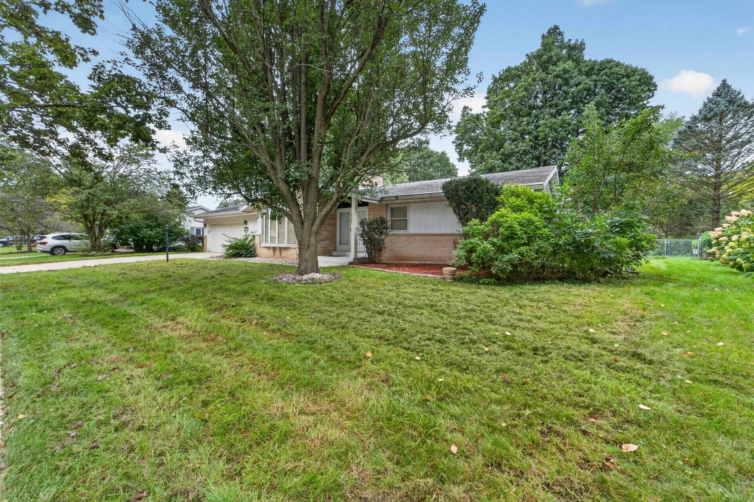 2122 Gilbert Road