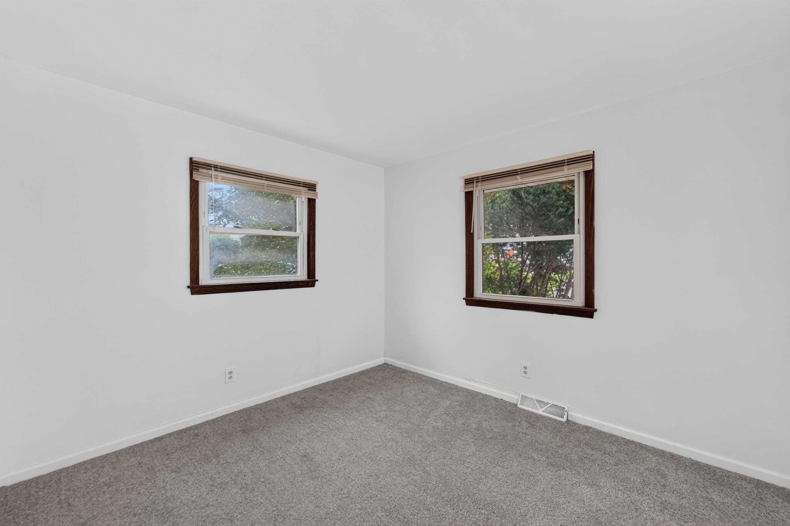 2122 Gilbert Road