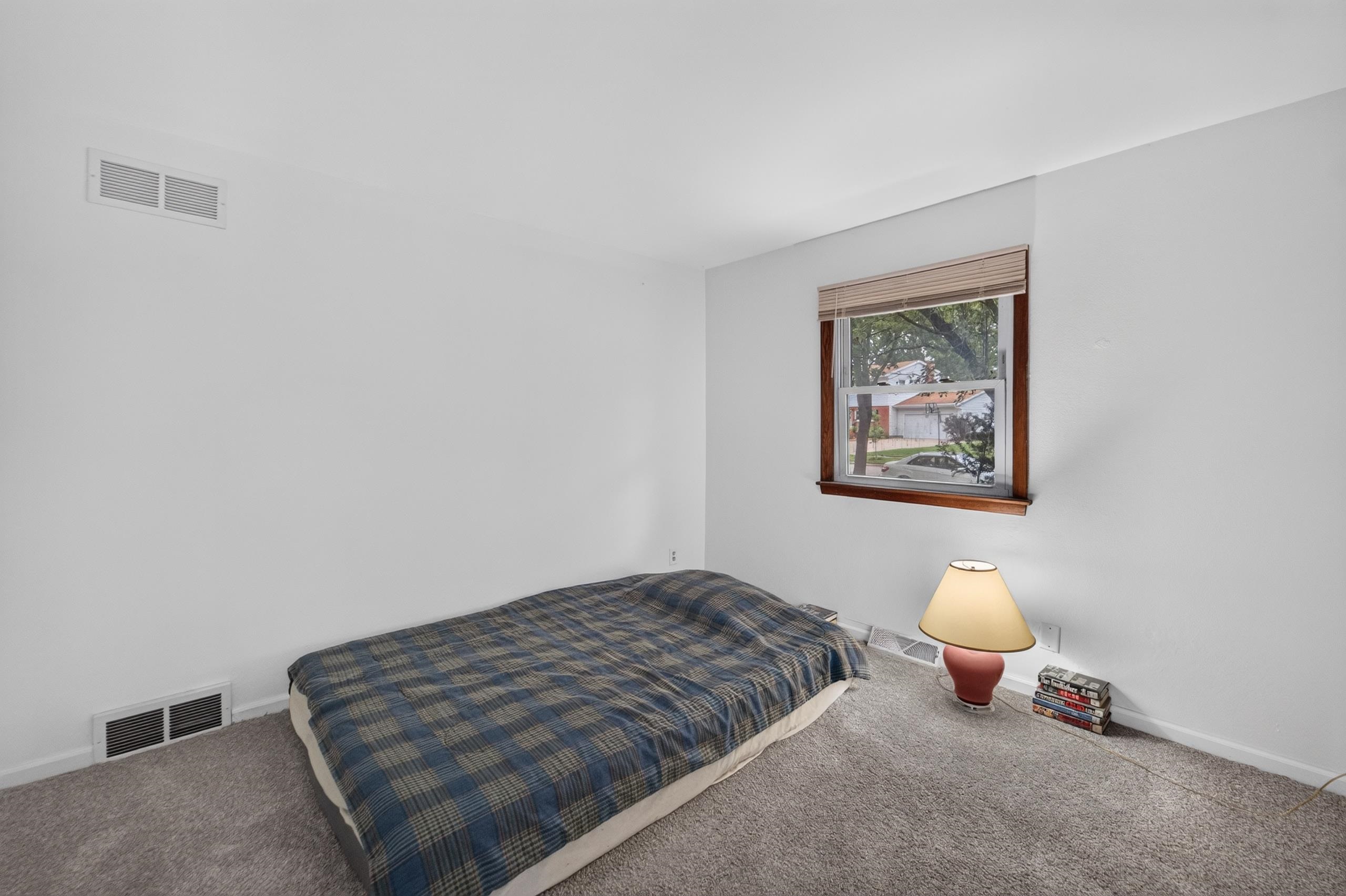 2122 Gilbert Road