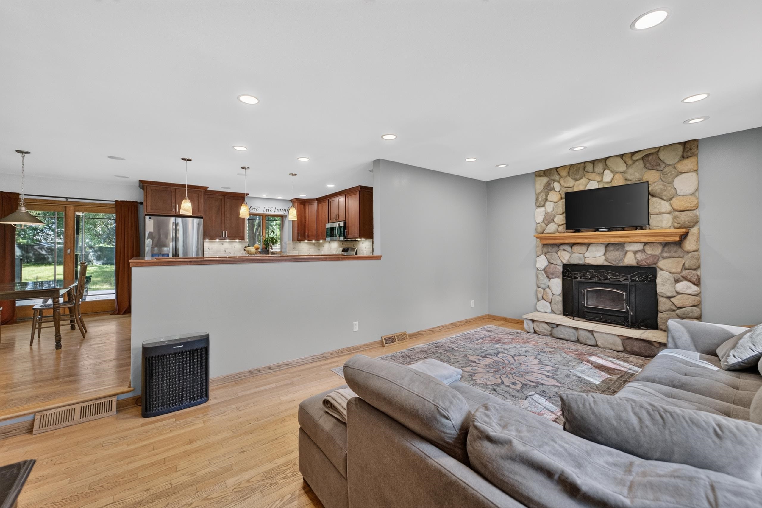 3015 Marvin Court