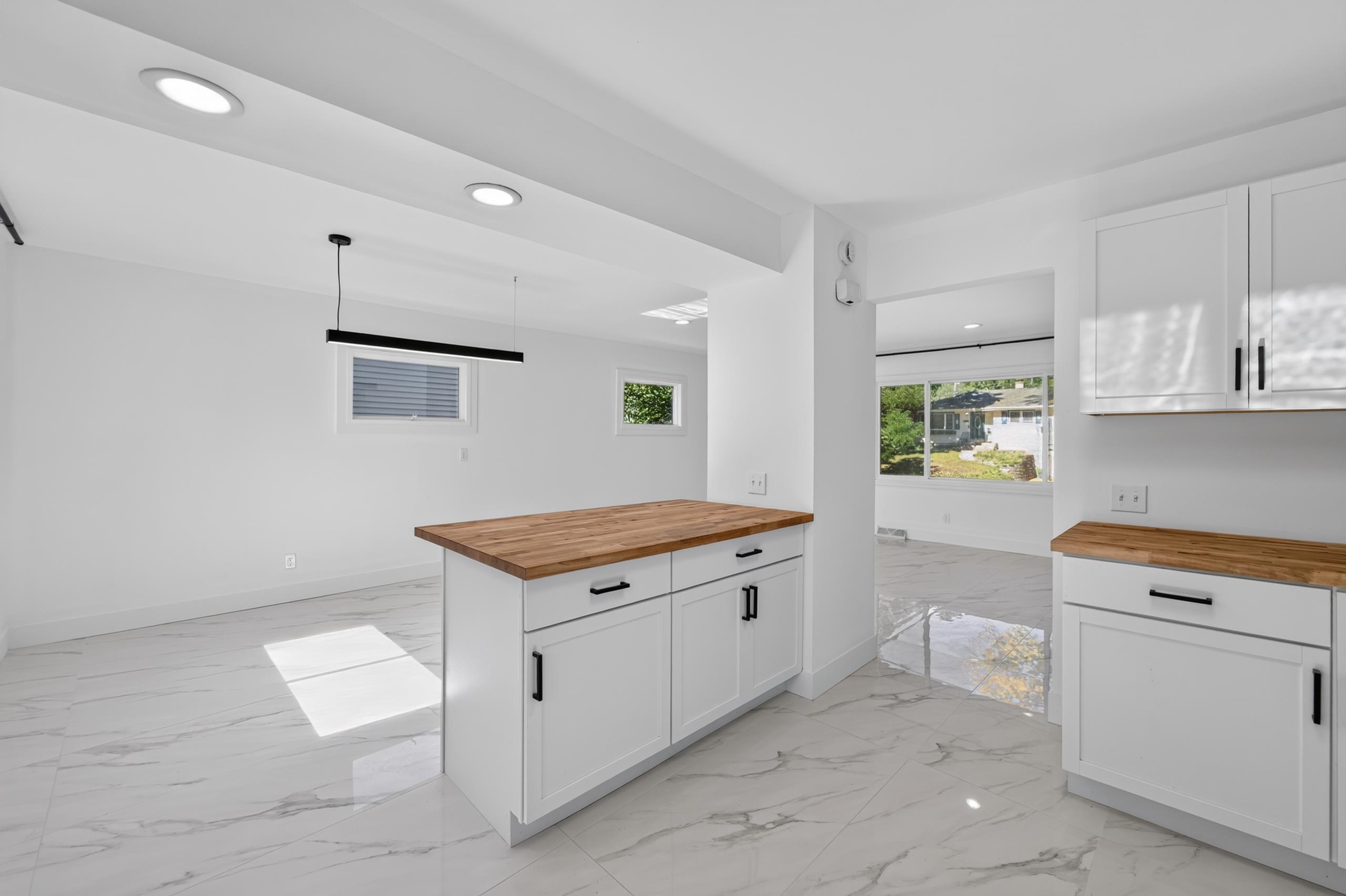 4713 Hermsmeier Lane
