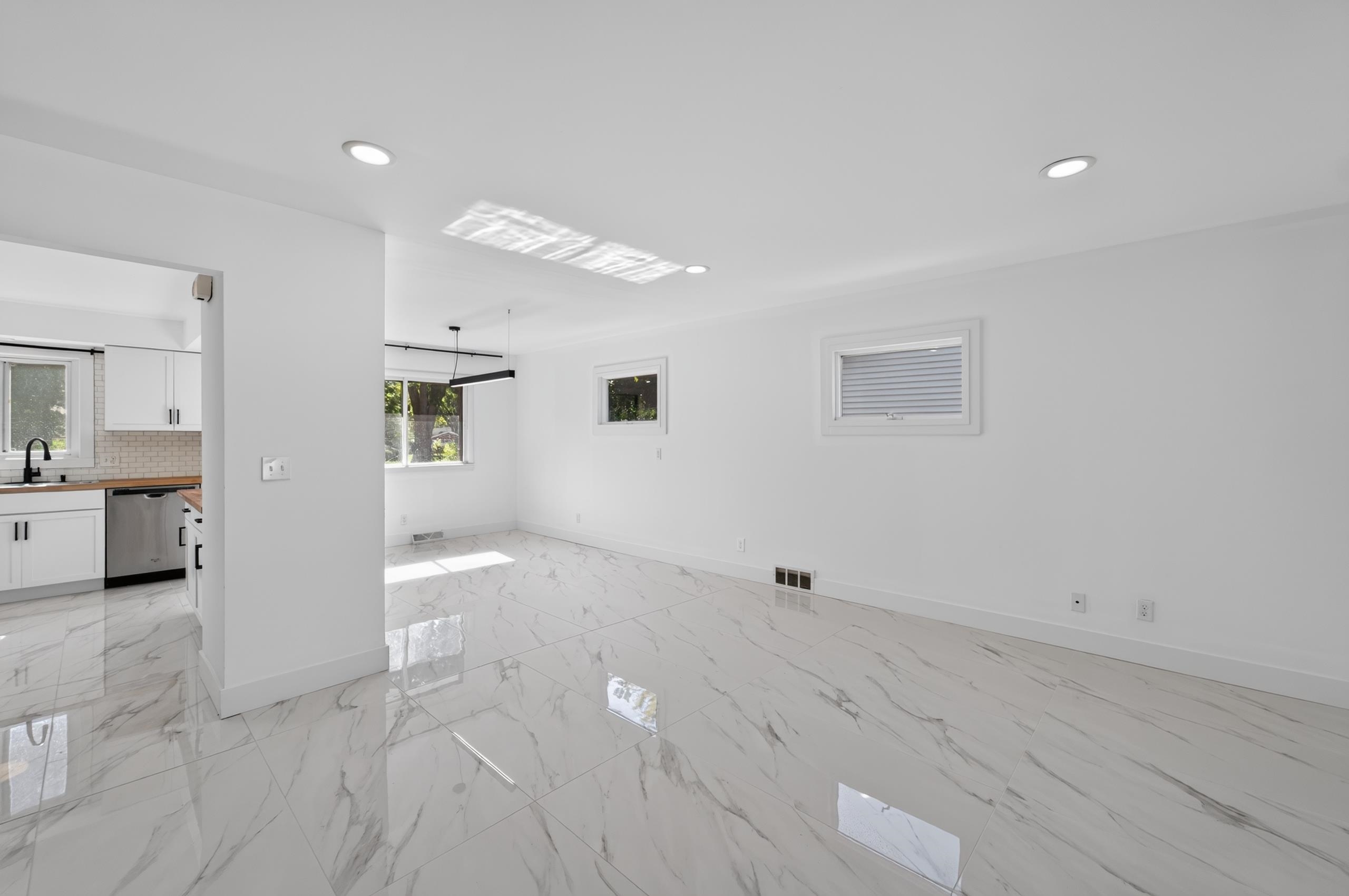 4713 Hermsmeier Lane