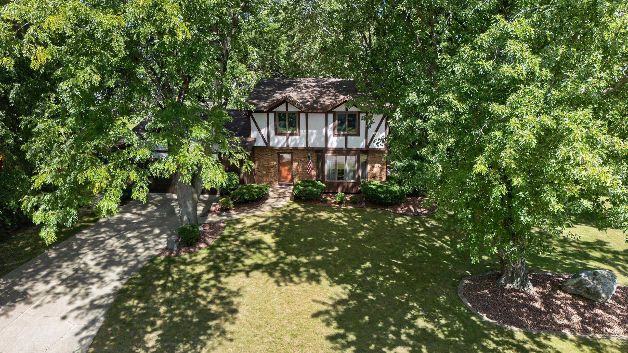 5800 Tall Oaks Road