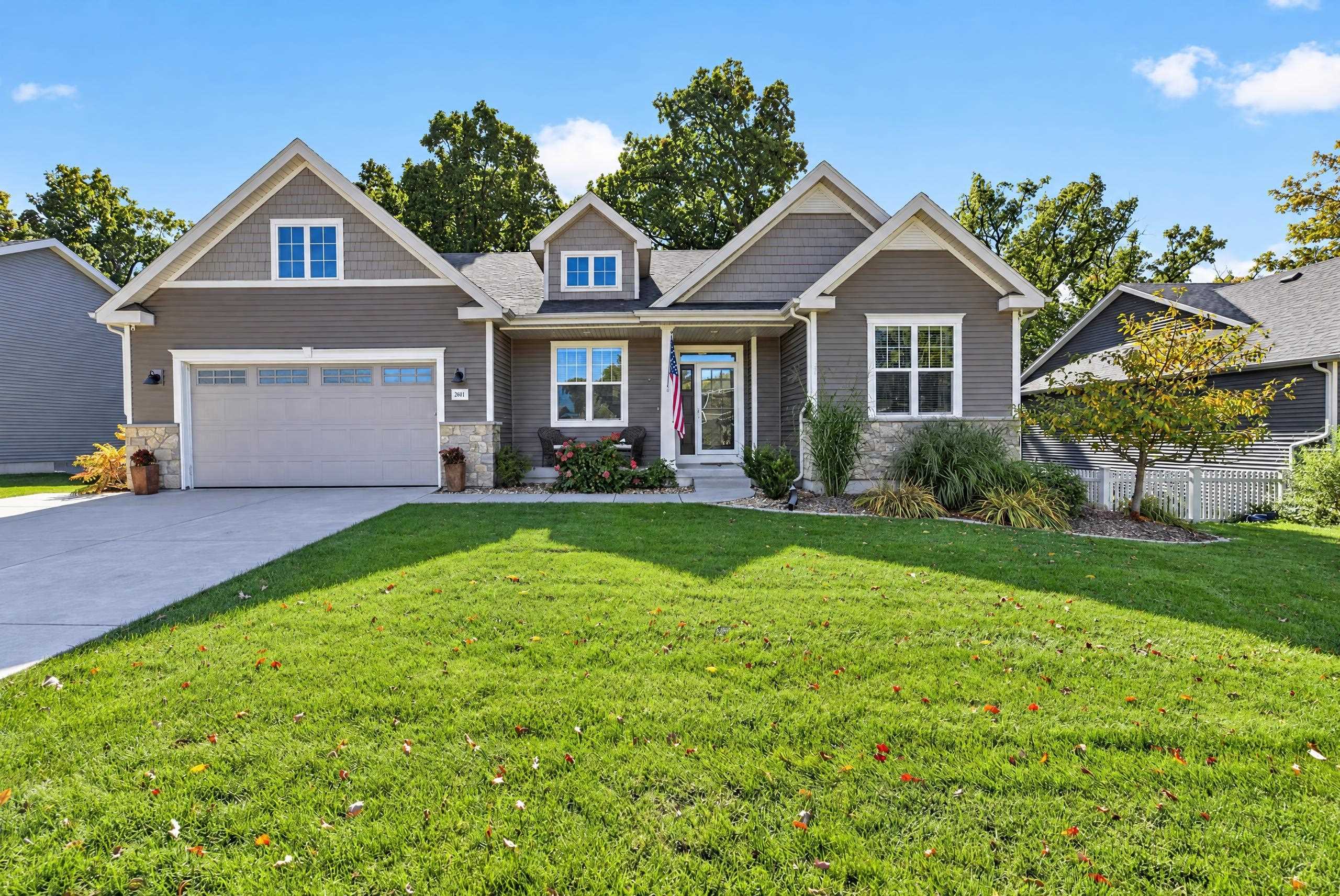 2401 Jenny Wren Trail