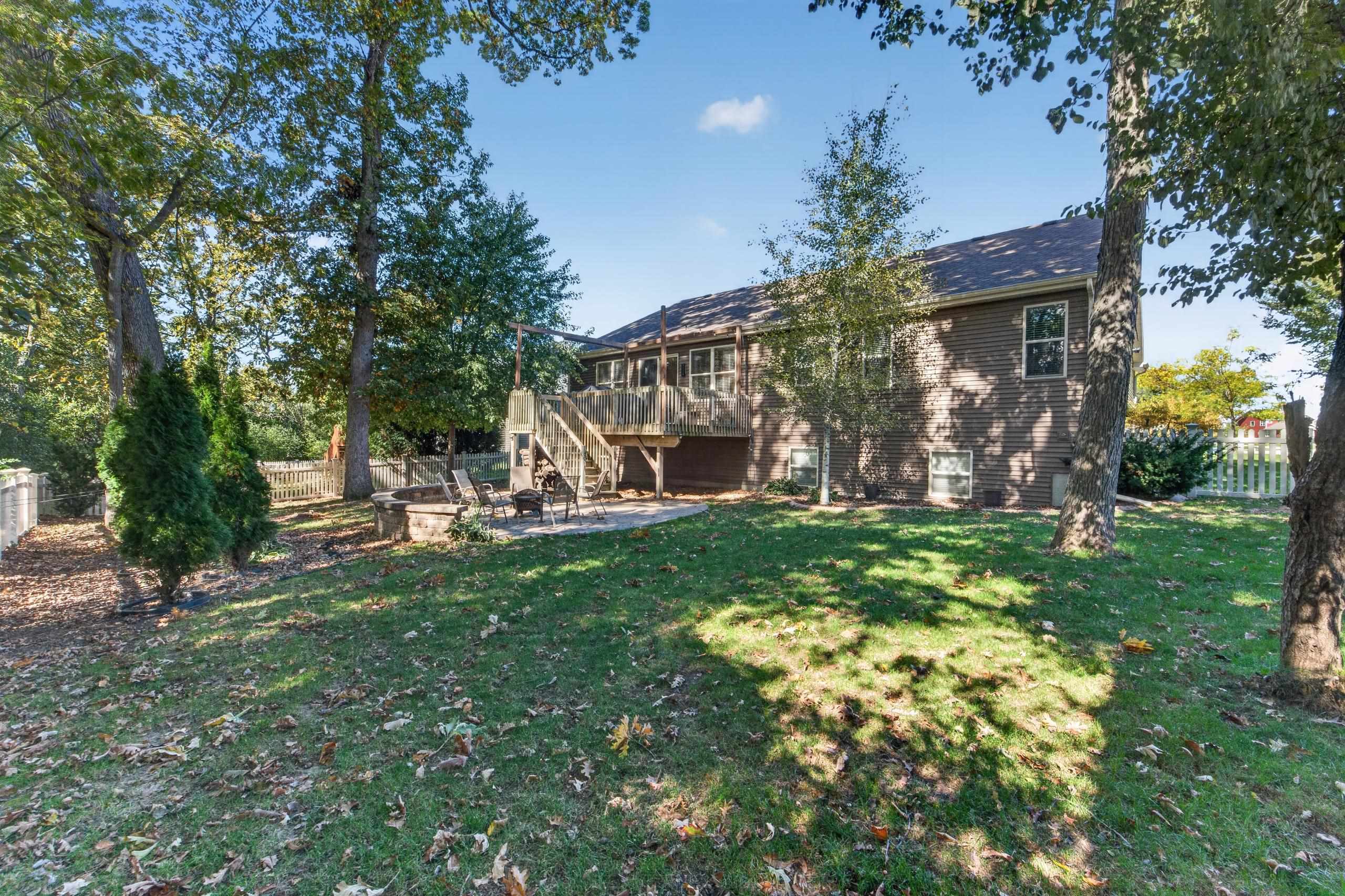 2401 Jenny Wren Trail