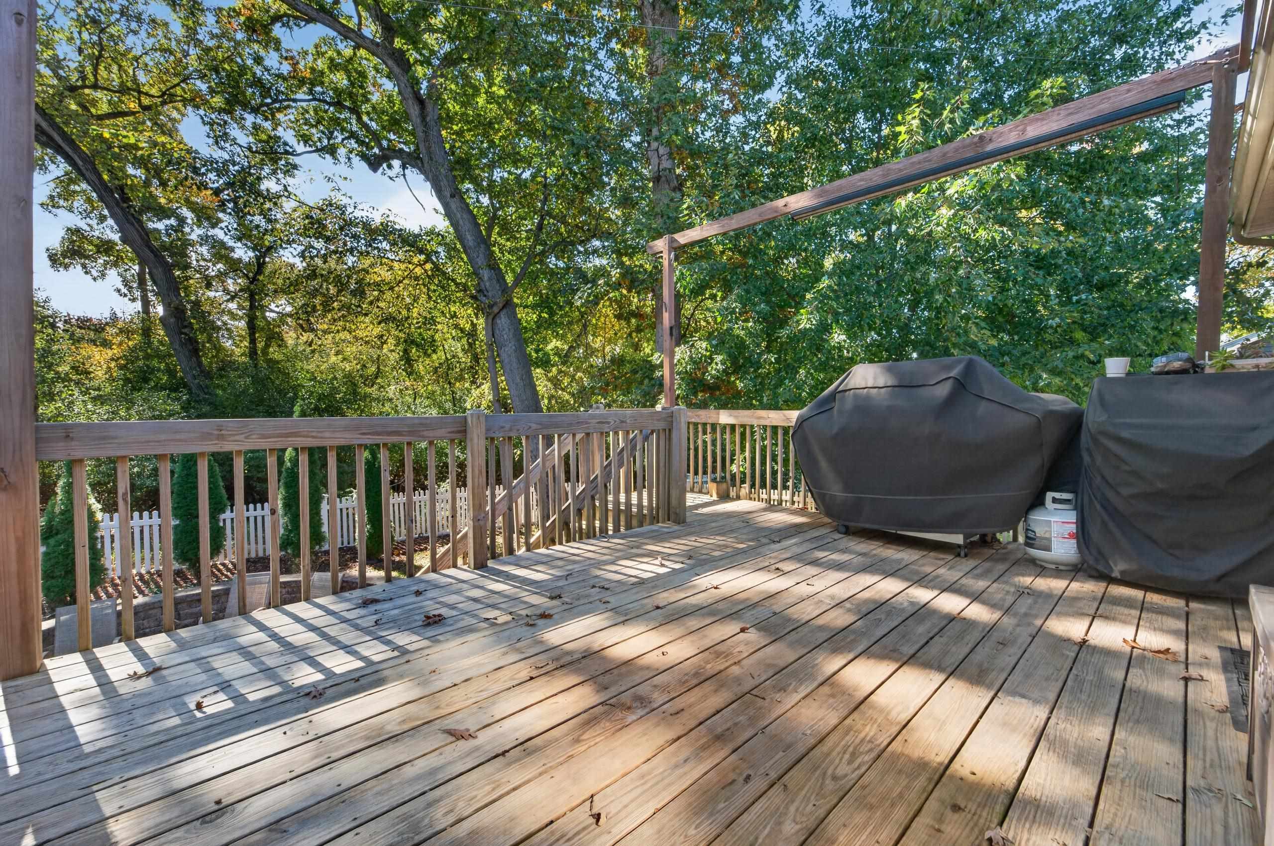 2401 Jenny Wren Trail