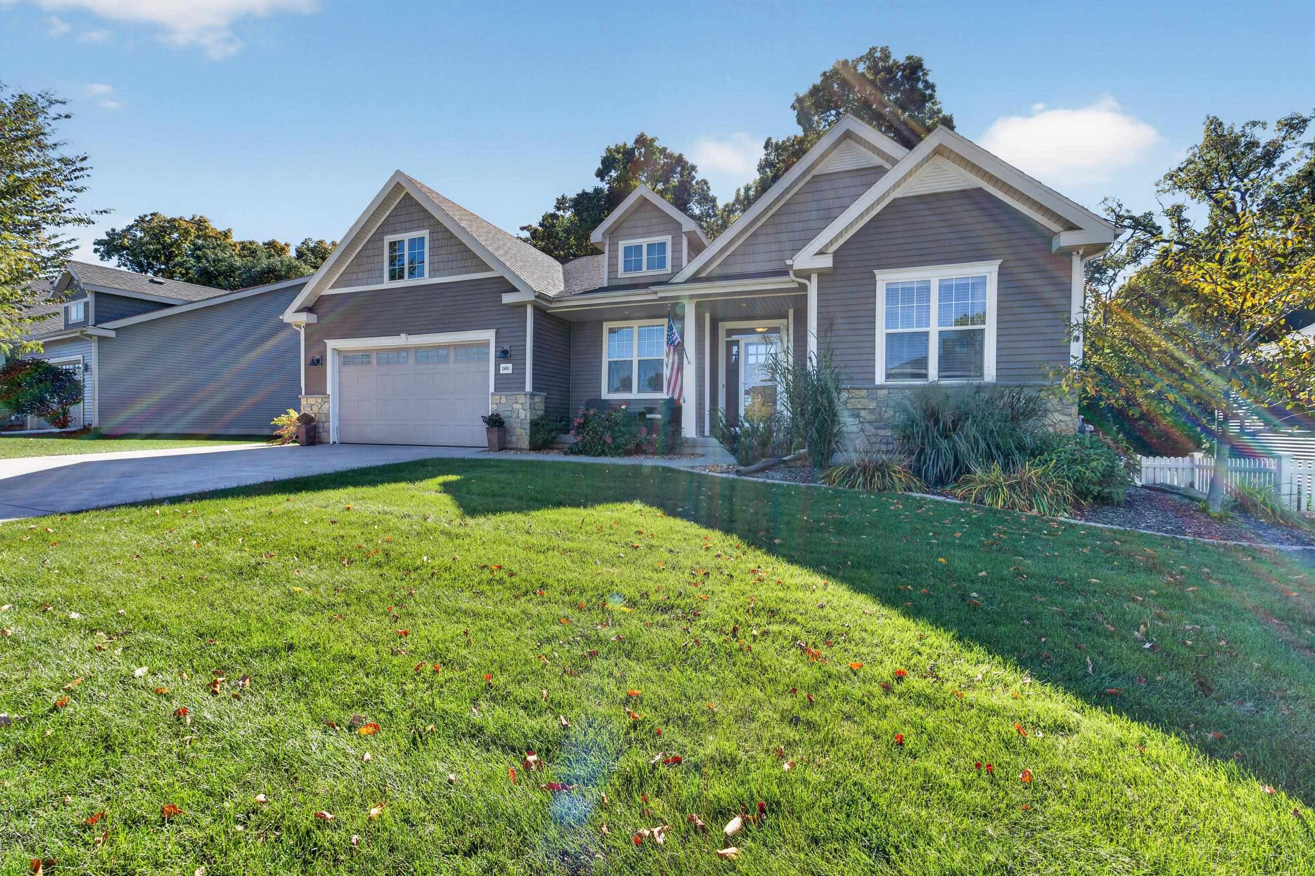 2401 Jenny Wren Trail
