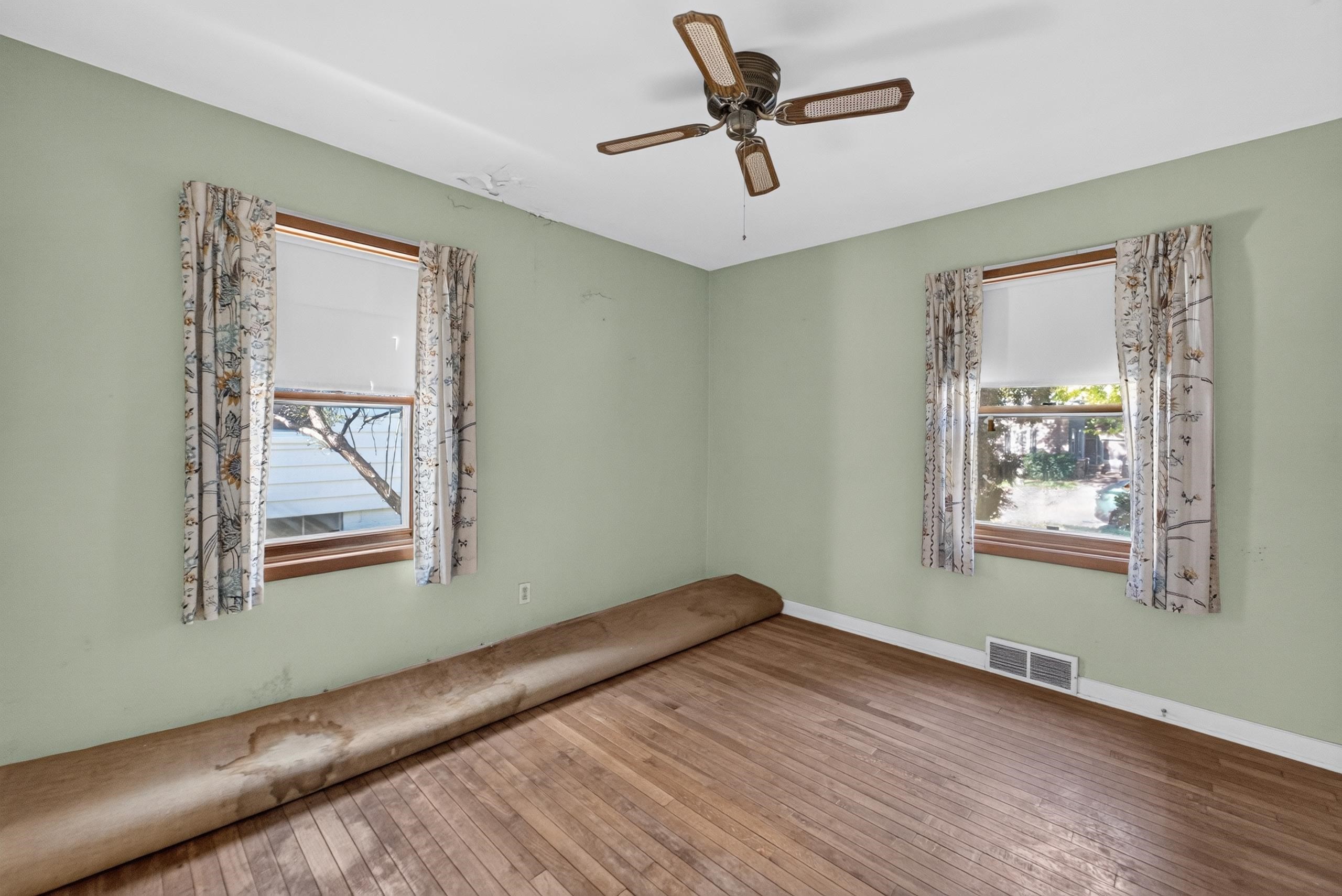 4207 Doncaster Drive