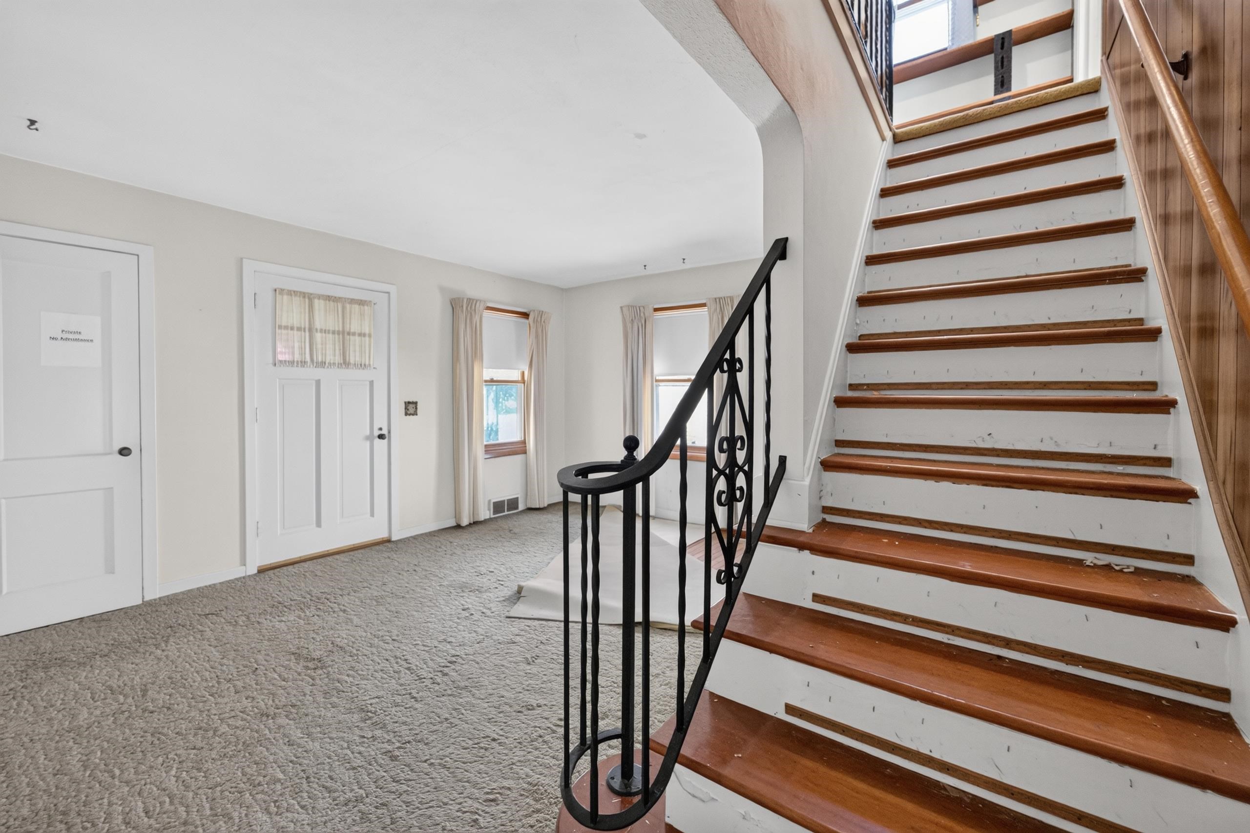 4207 Doncaster Drive