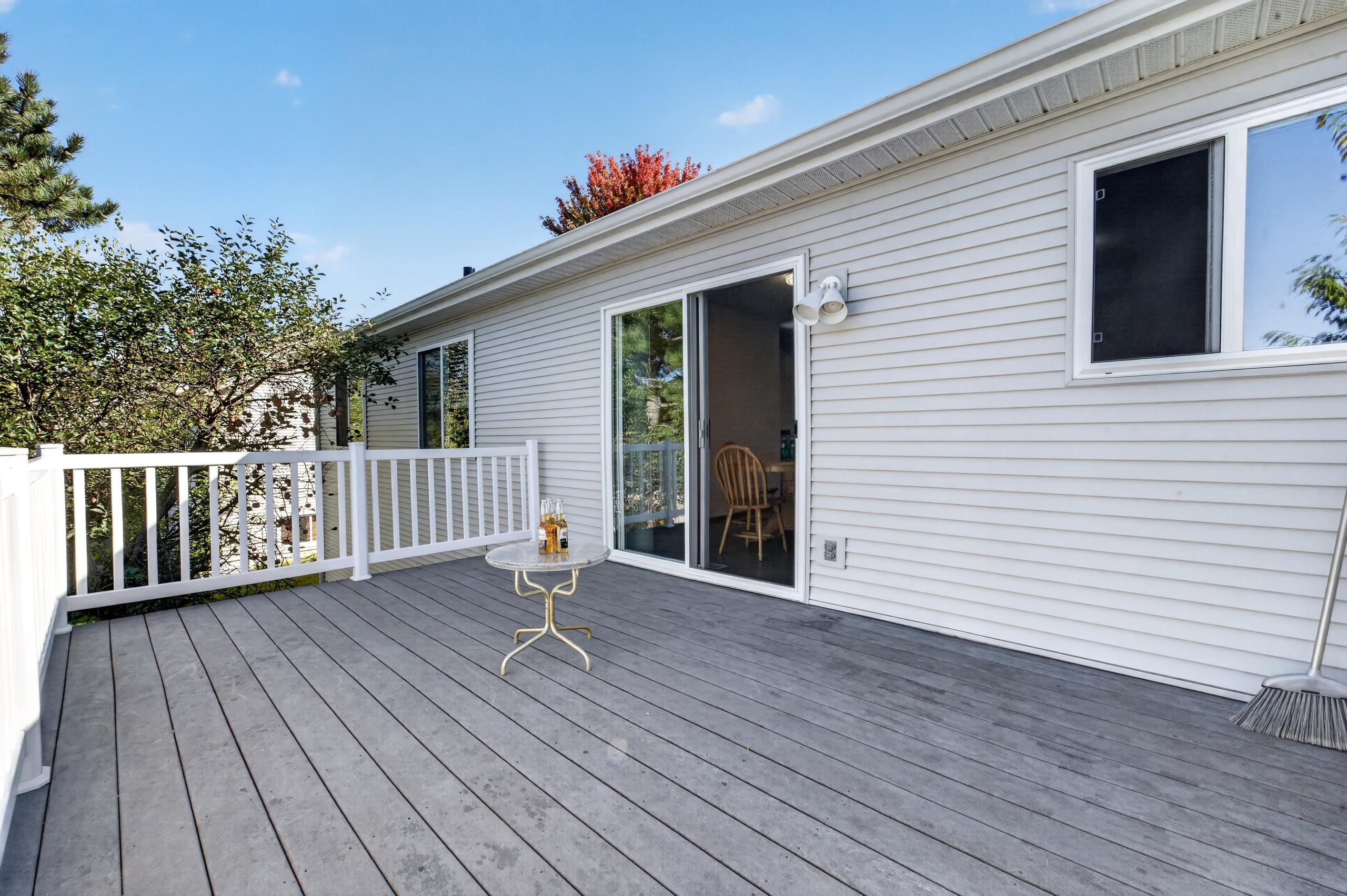 7880 Wood Reed Drive