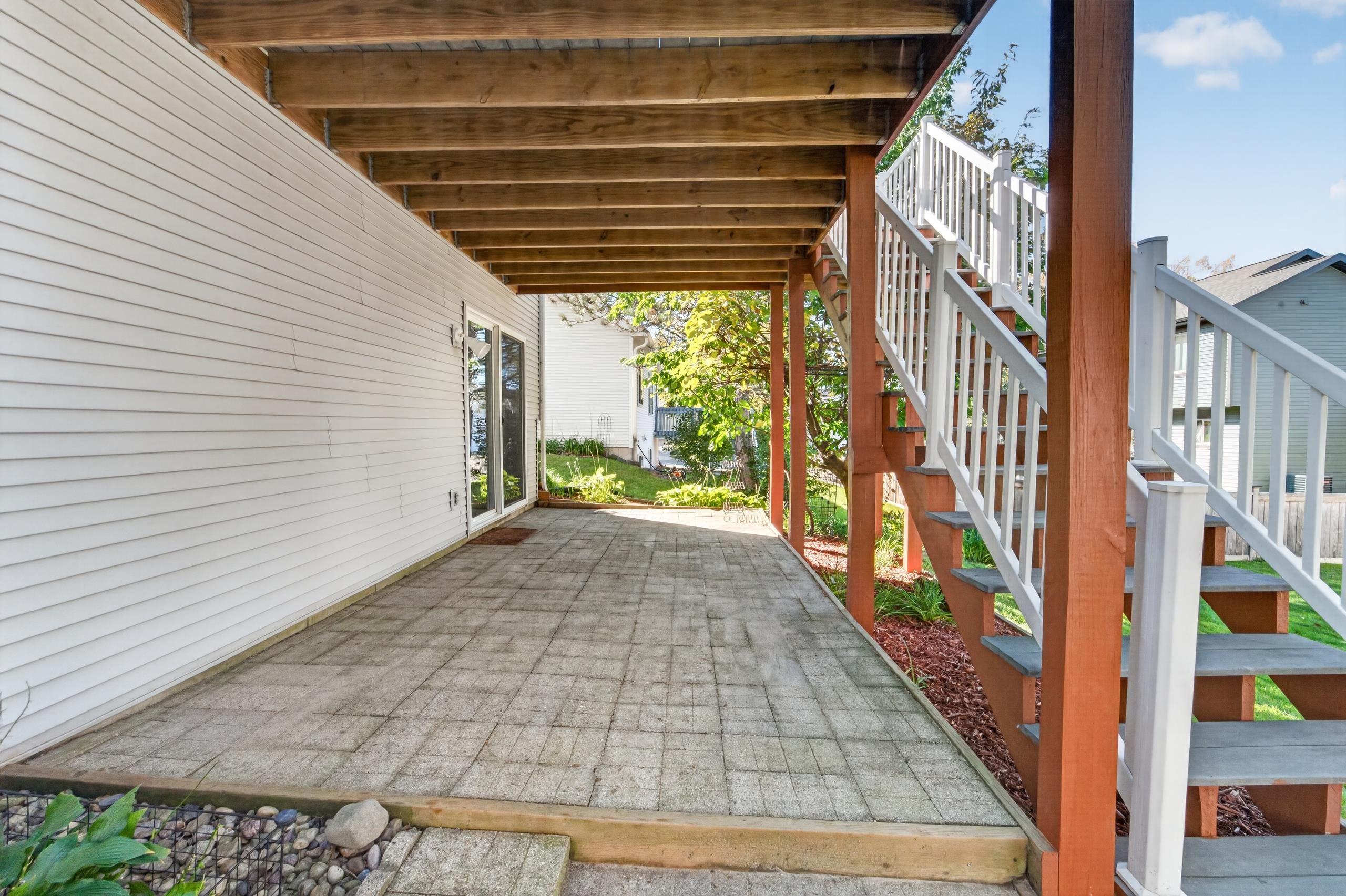 7880 Wood Reed Drive