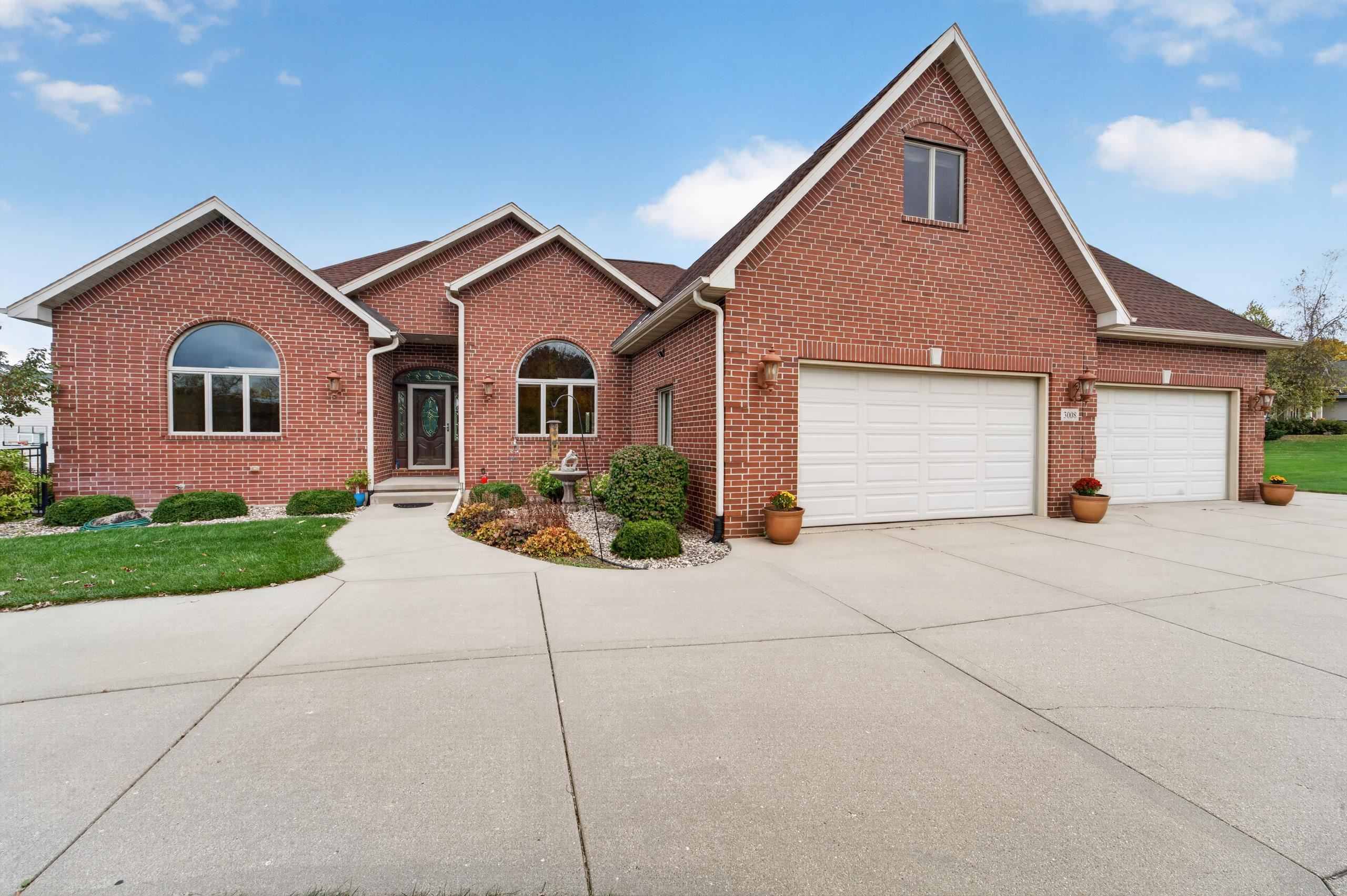 3008 Wyndwood Way