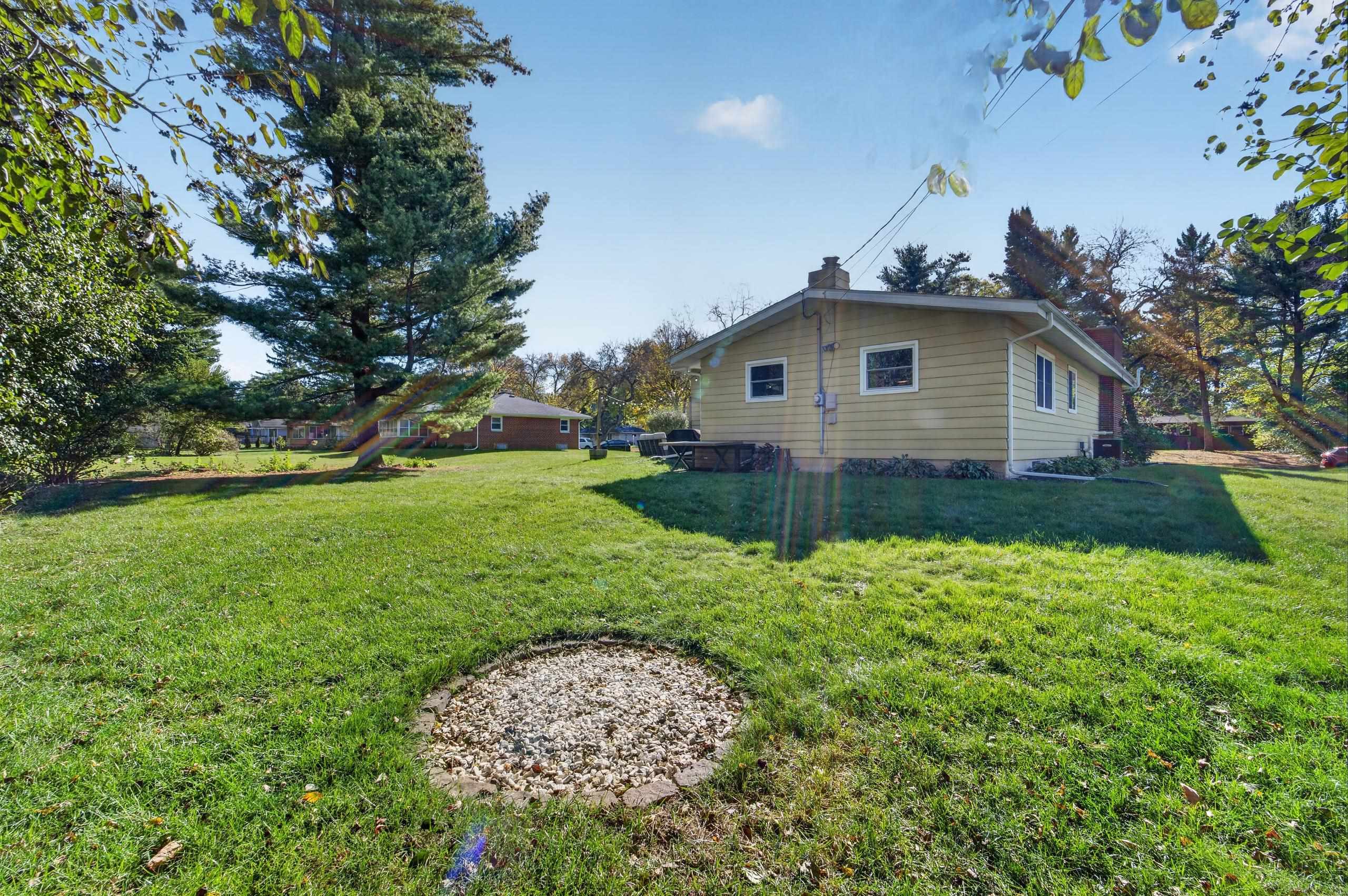 5814 Crabapple Lane