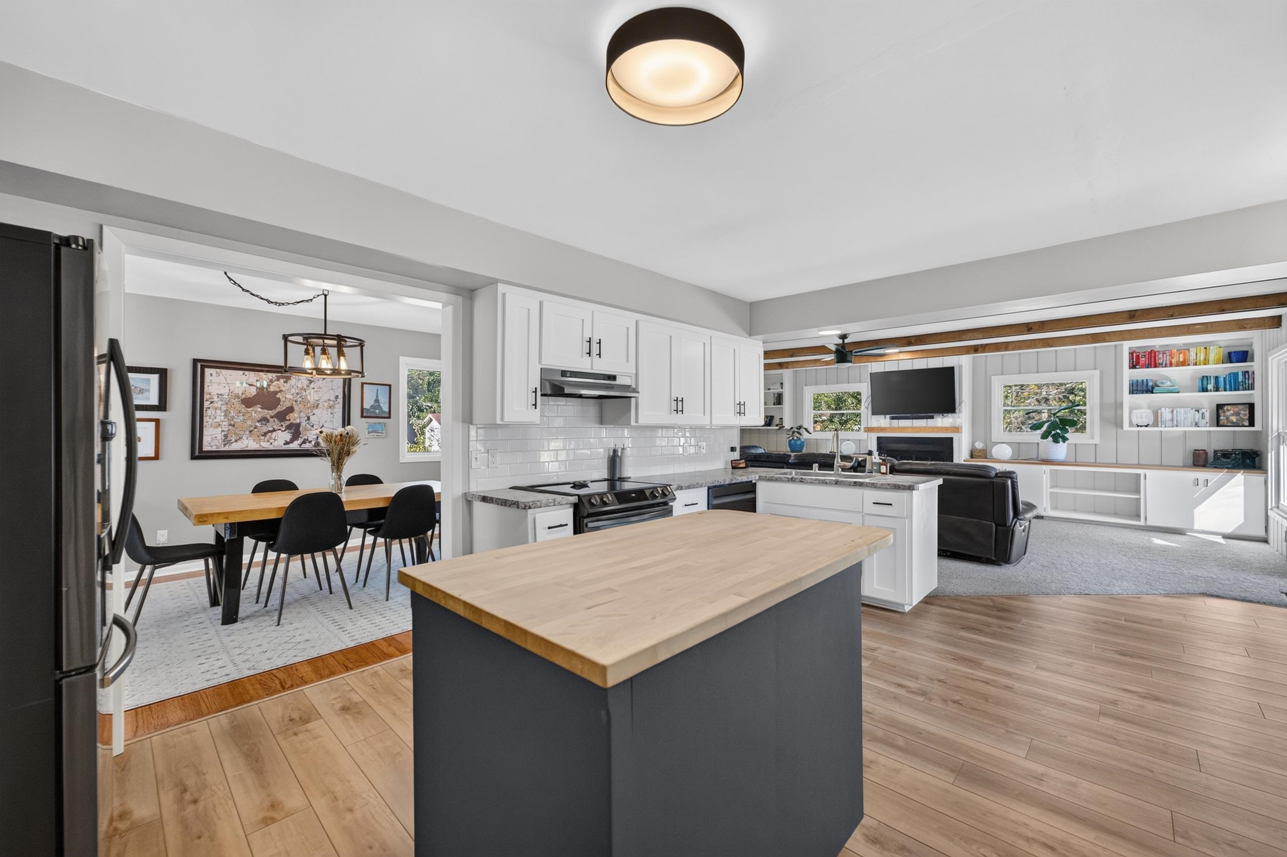 5814 Crabapple Lane