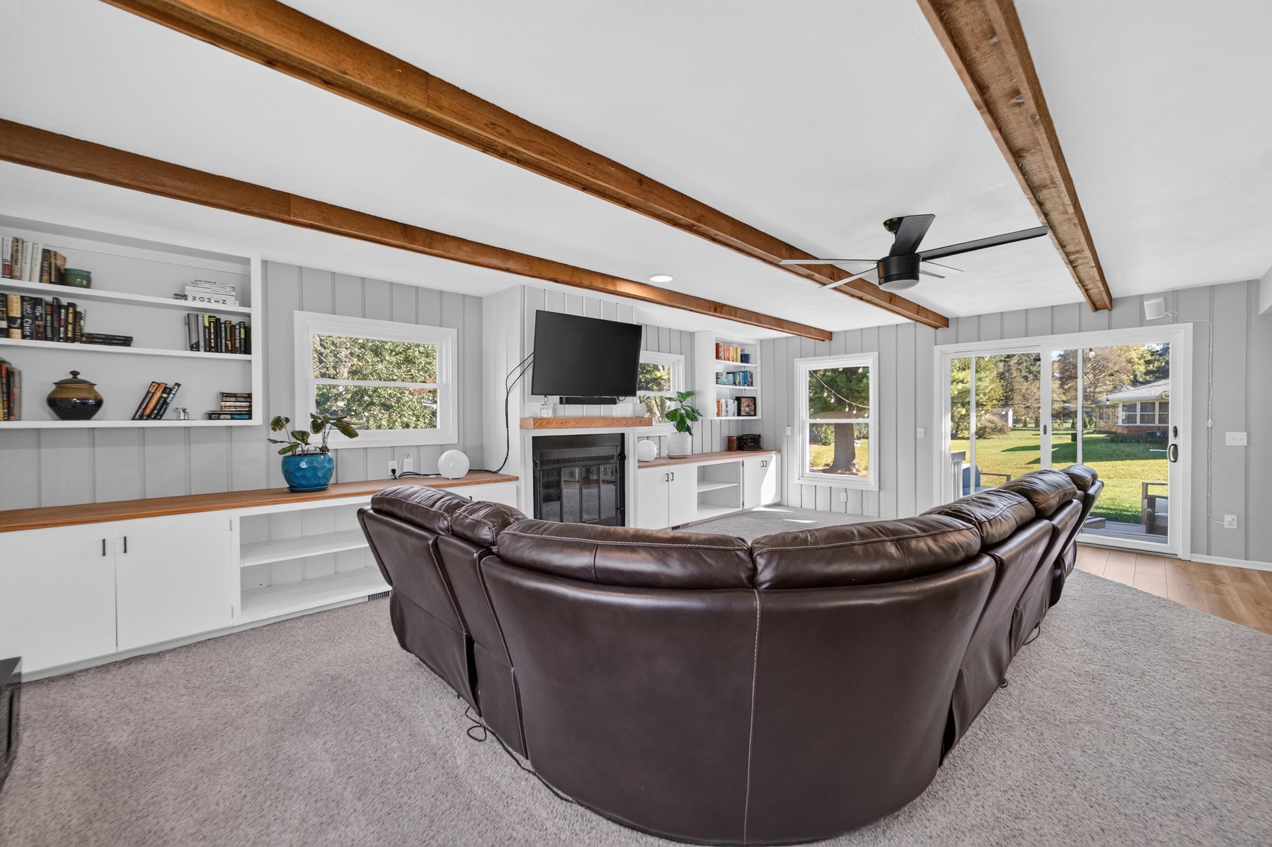 5814 Crabapple Lane