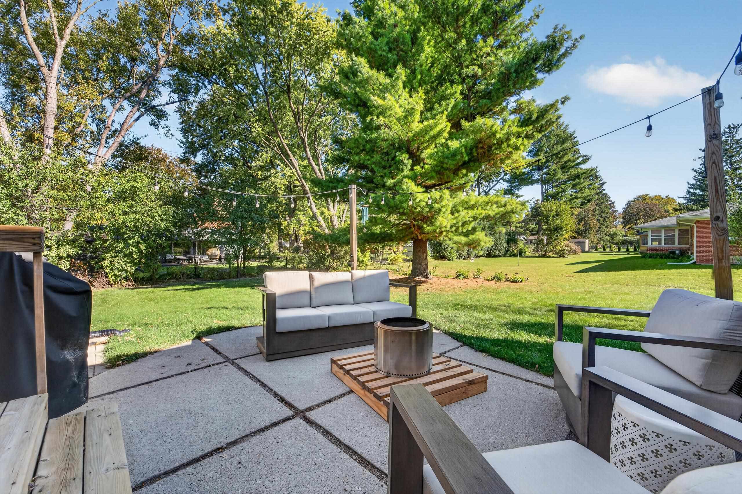 5814 Crabapple Lane
