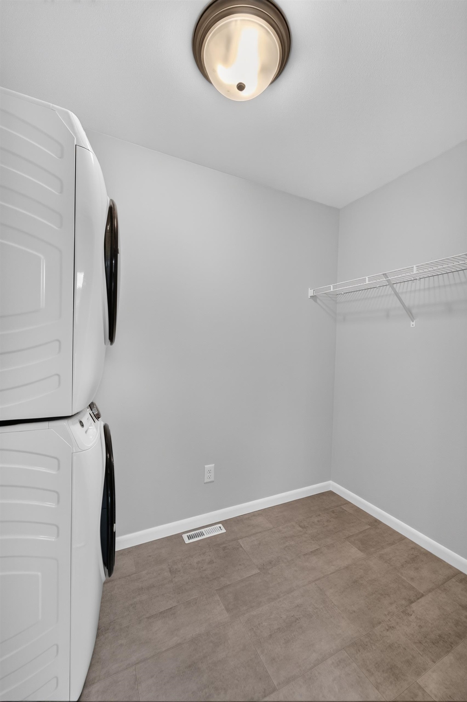 835 Seven Winds Trail