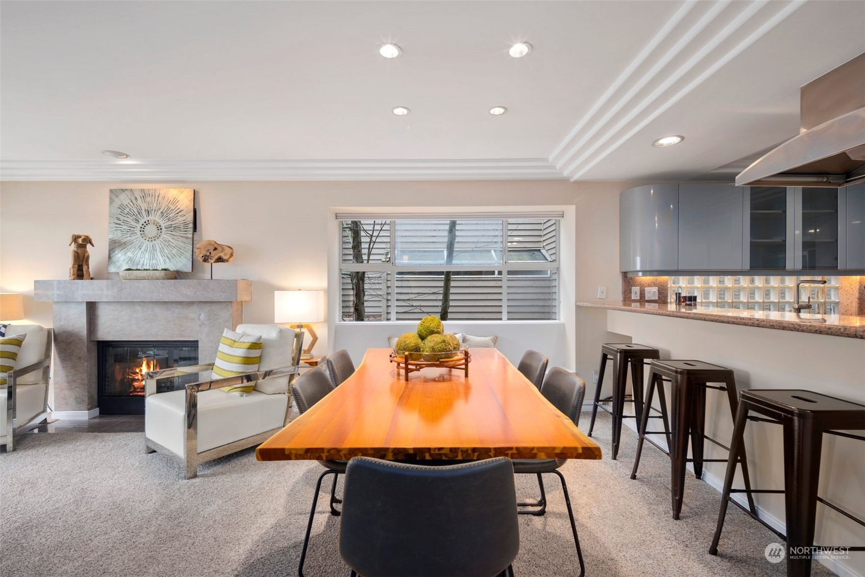 2120 8th Avenue N Unit: 203