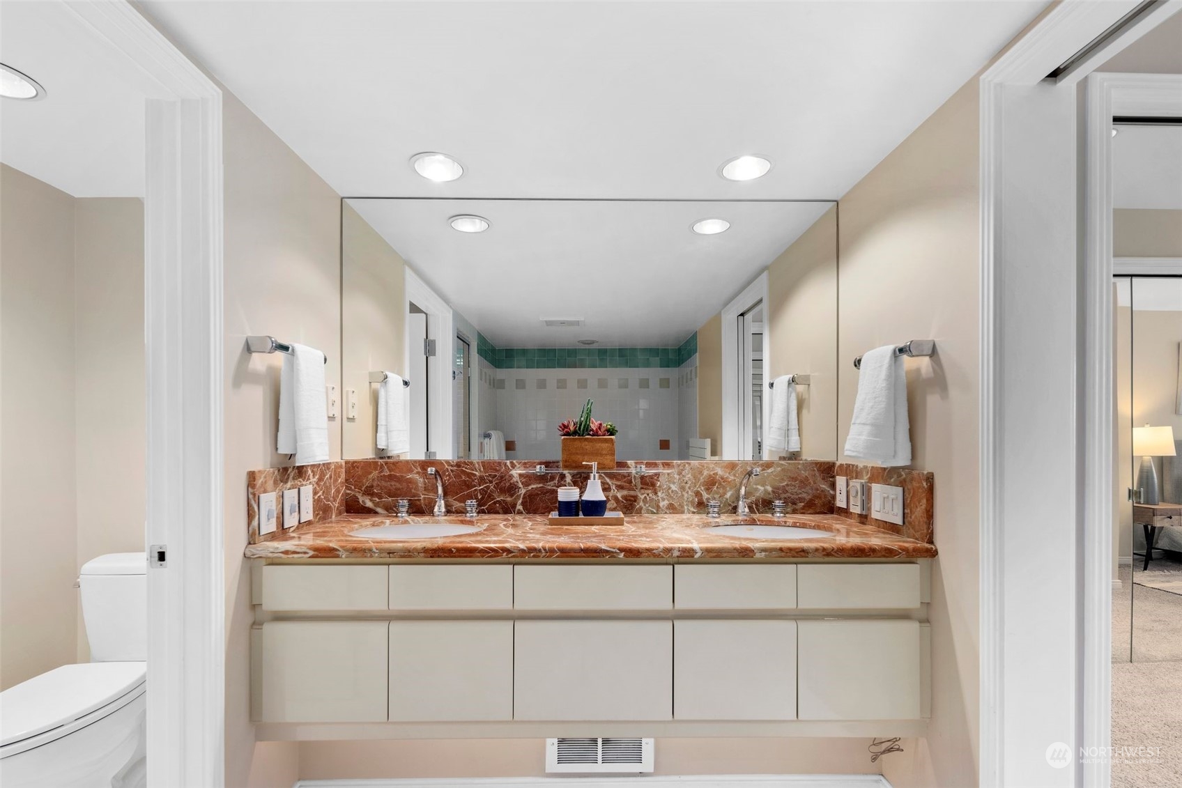 2120 8th Avenue N Unit: 203