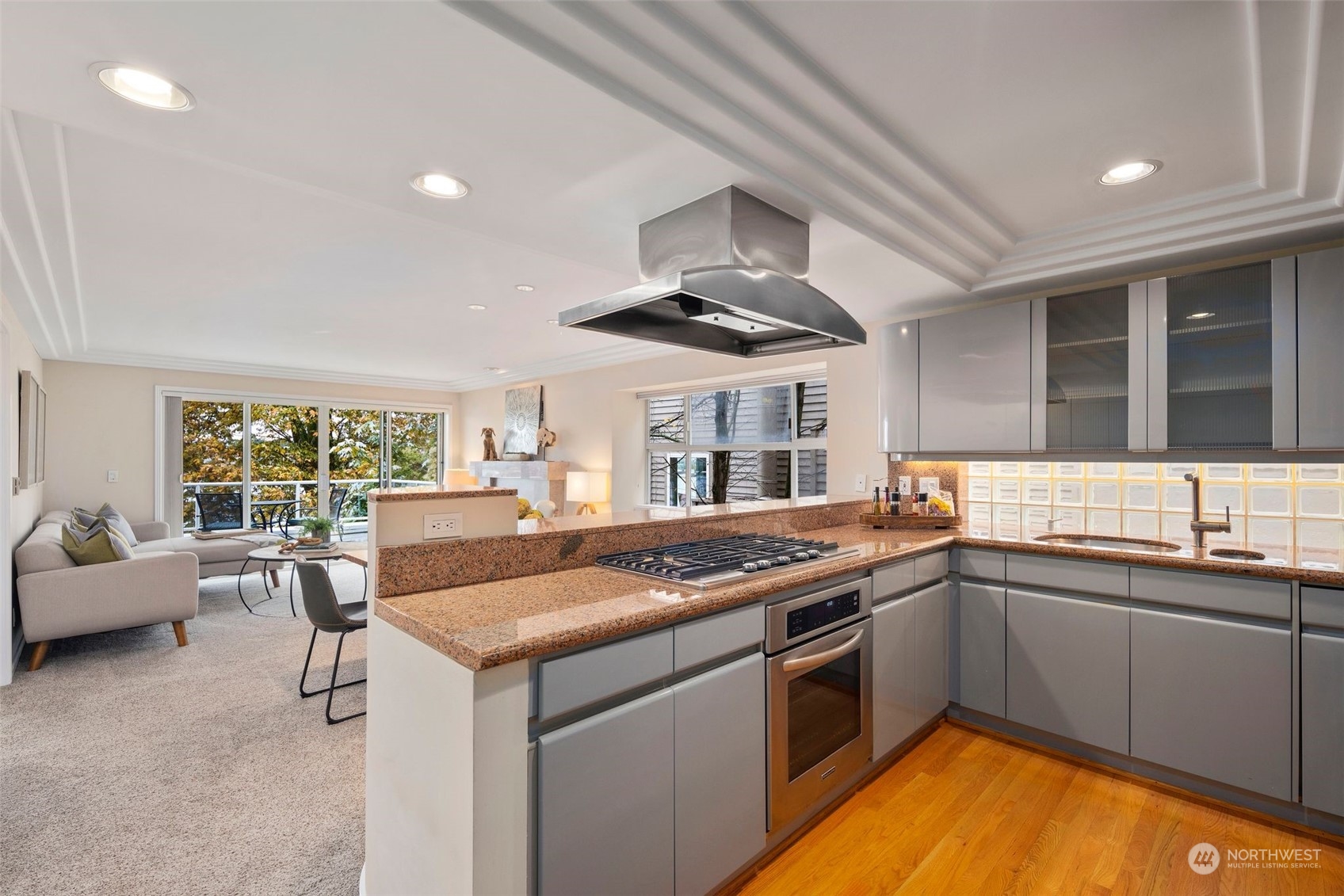 2120 8th Avenue N Unit: 203