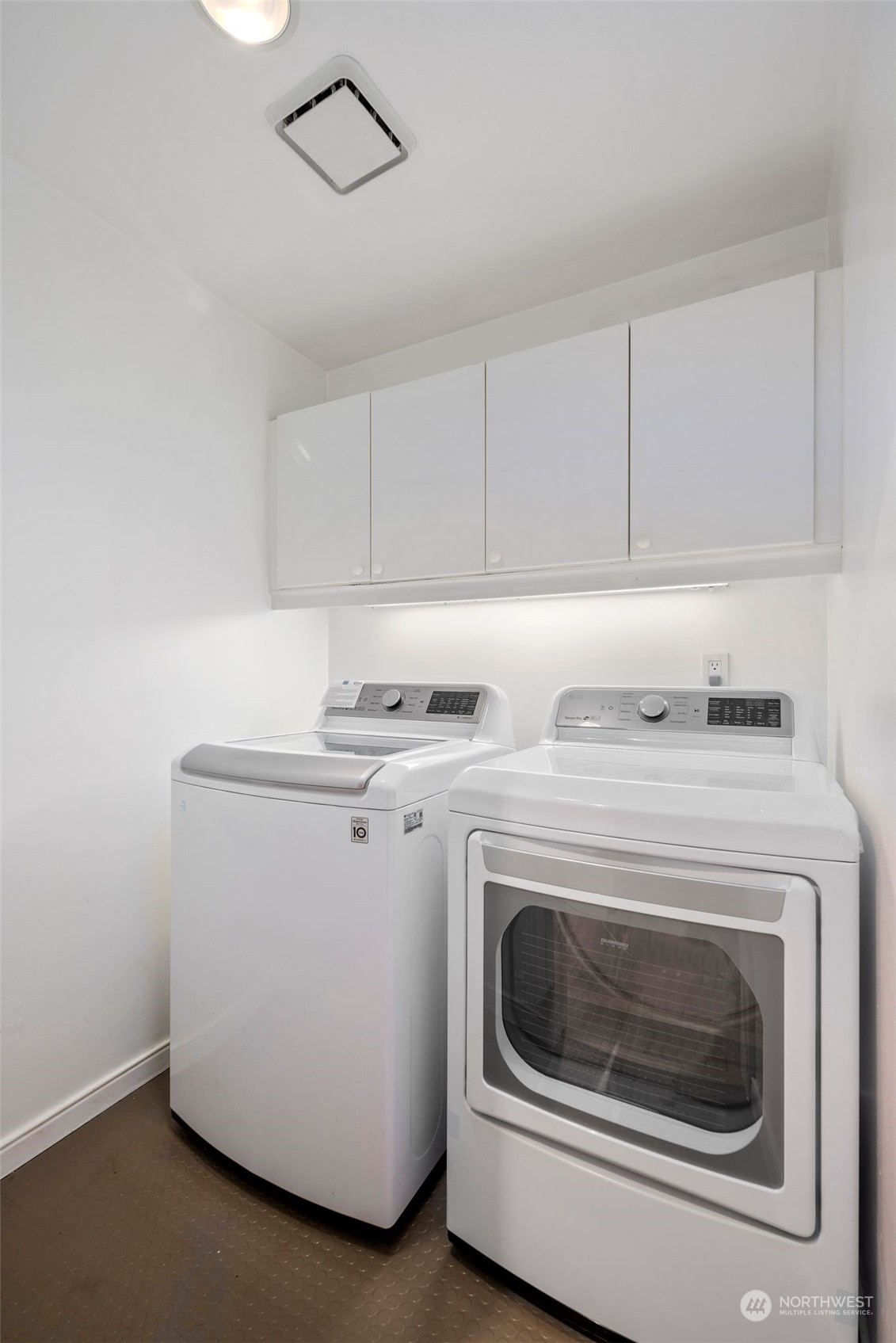 2120 8th Avenue N Unit: 203