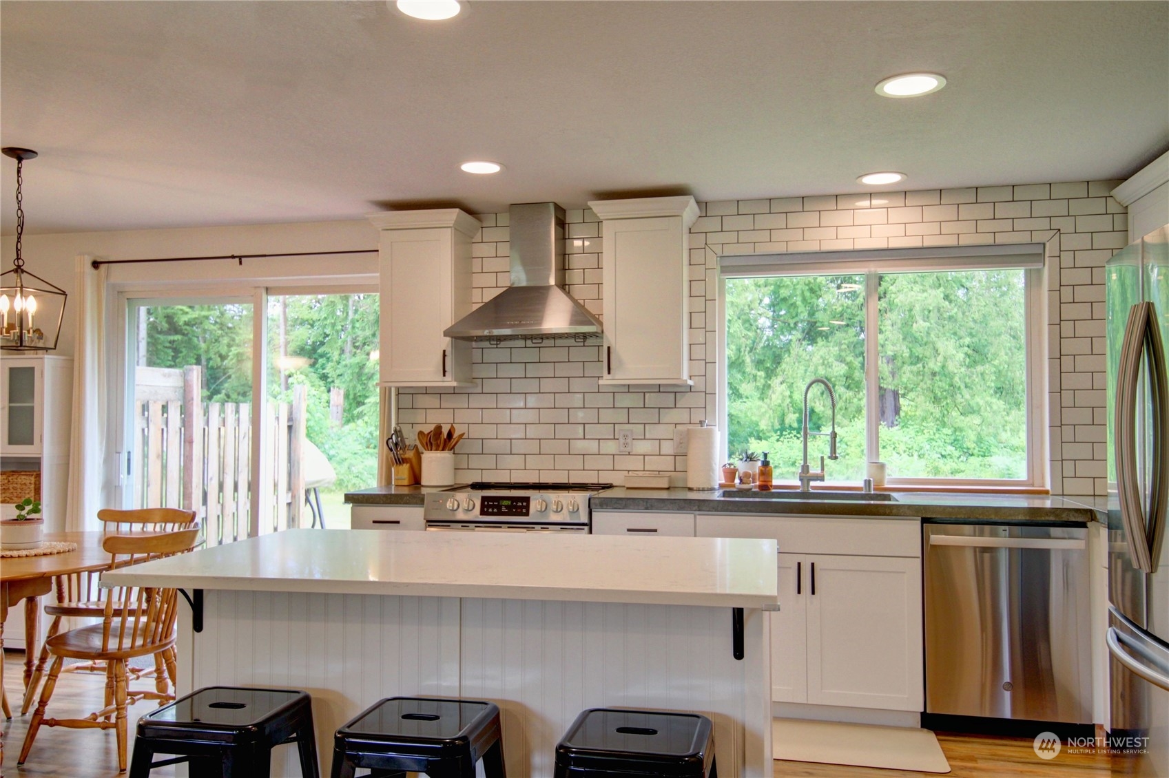 22616 120th Avenue NE Unit: A & B