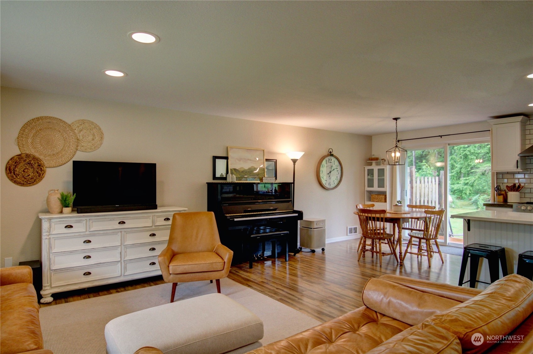22616 120th Avenue NE Unit: A & B