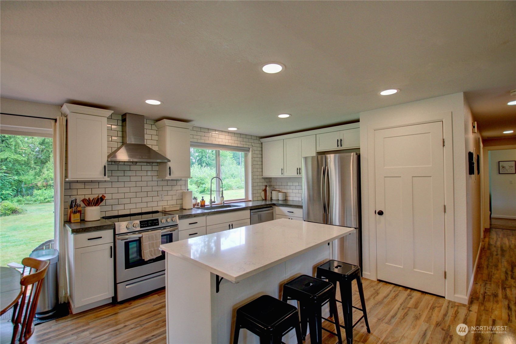 22616 120th Avenue NE Unit: A & B