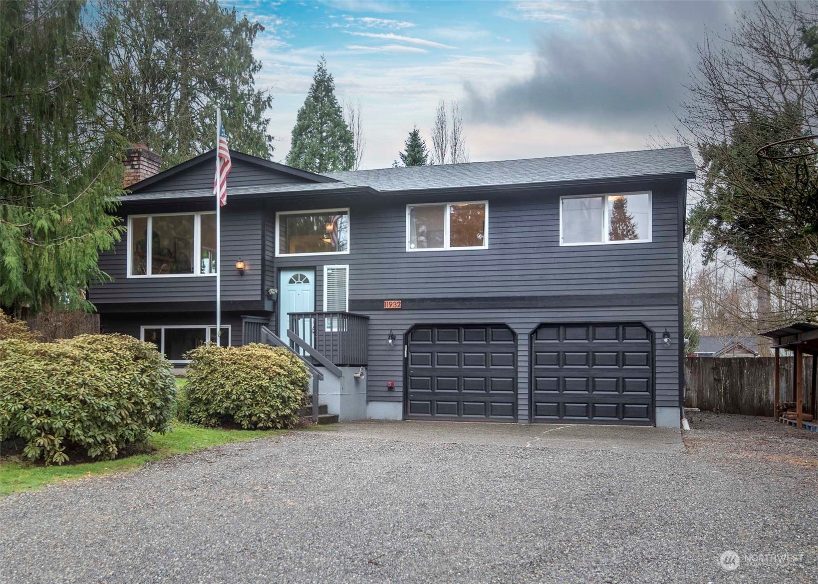 11932 Purple Pennant Road