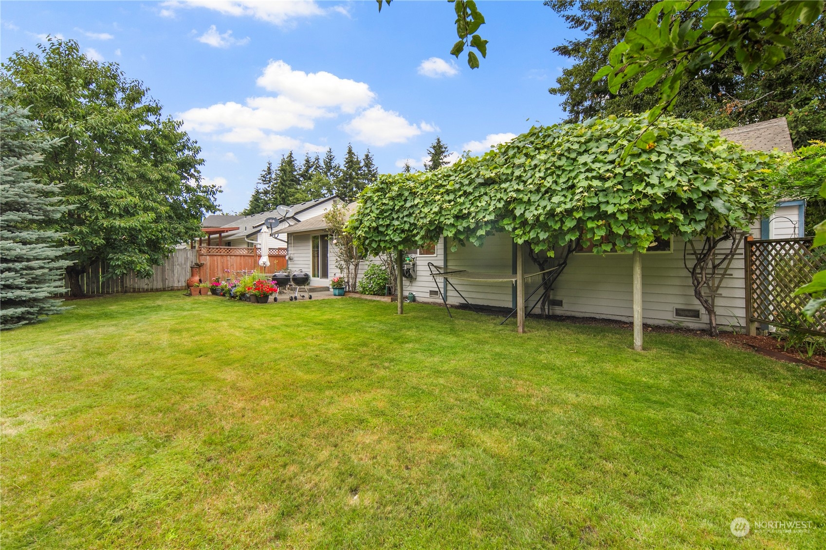 8 109th Street SE